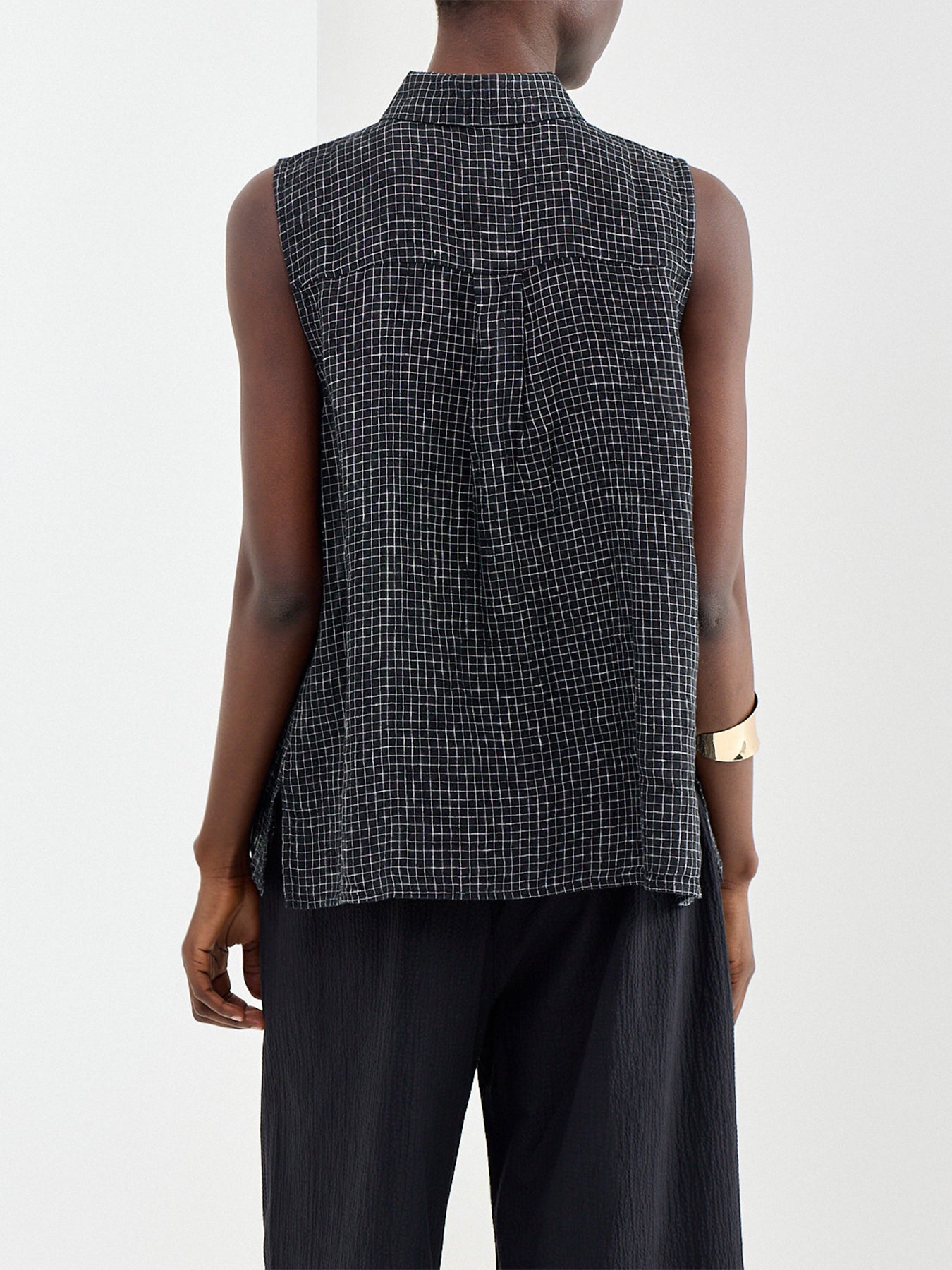 Classic Collar Sleeveless Shirt Black