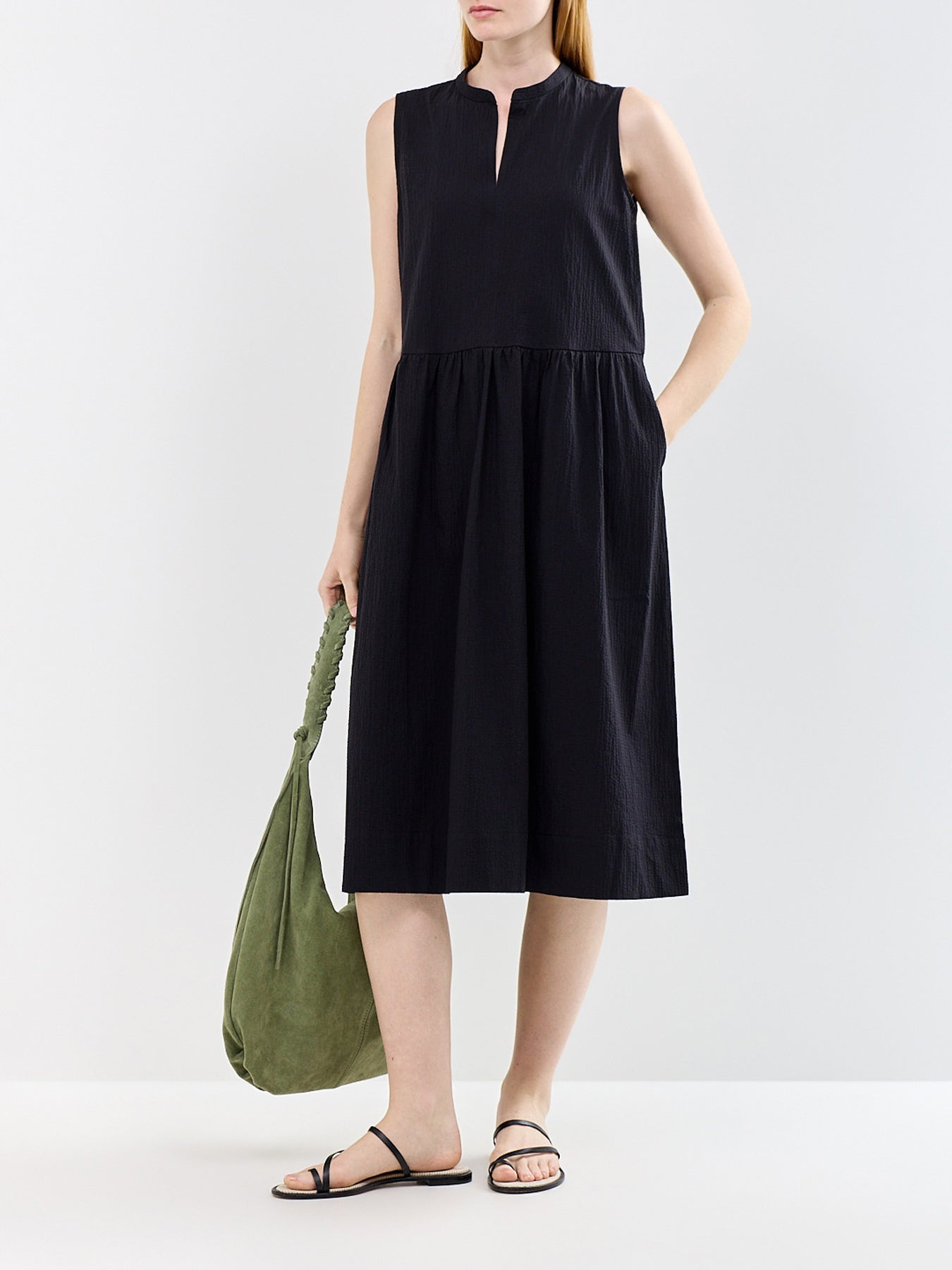 Crew Neck Shift Dress Black