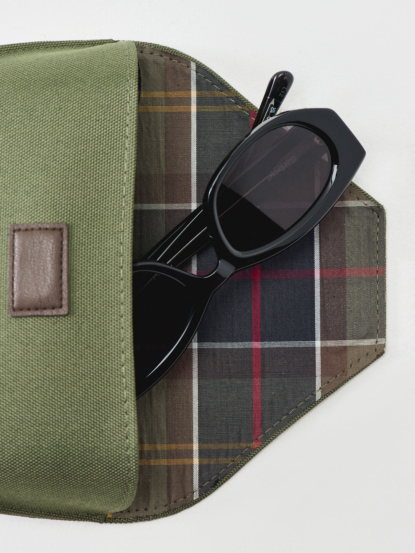 Square Sunglasses Black