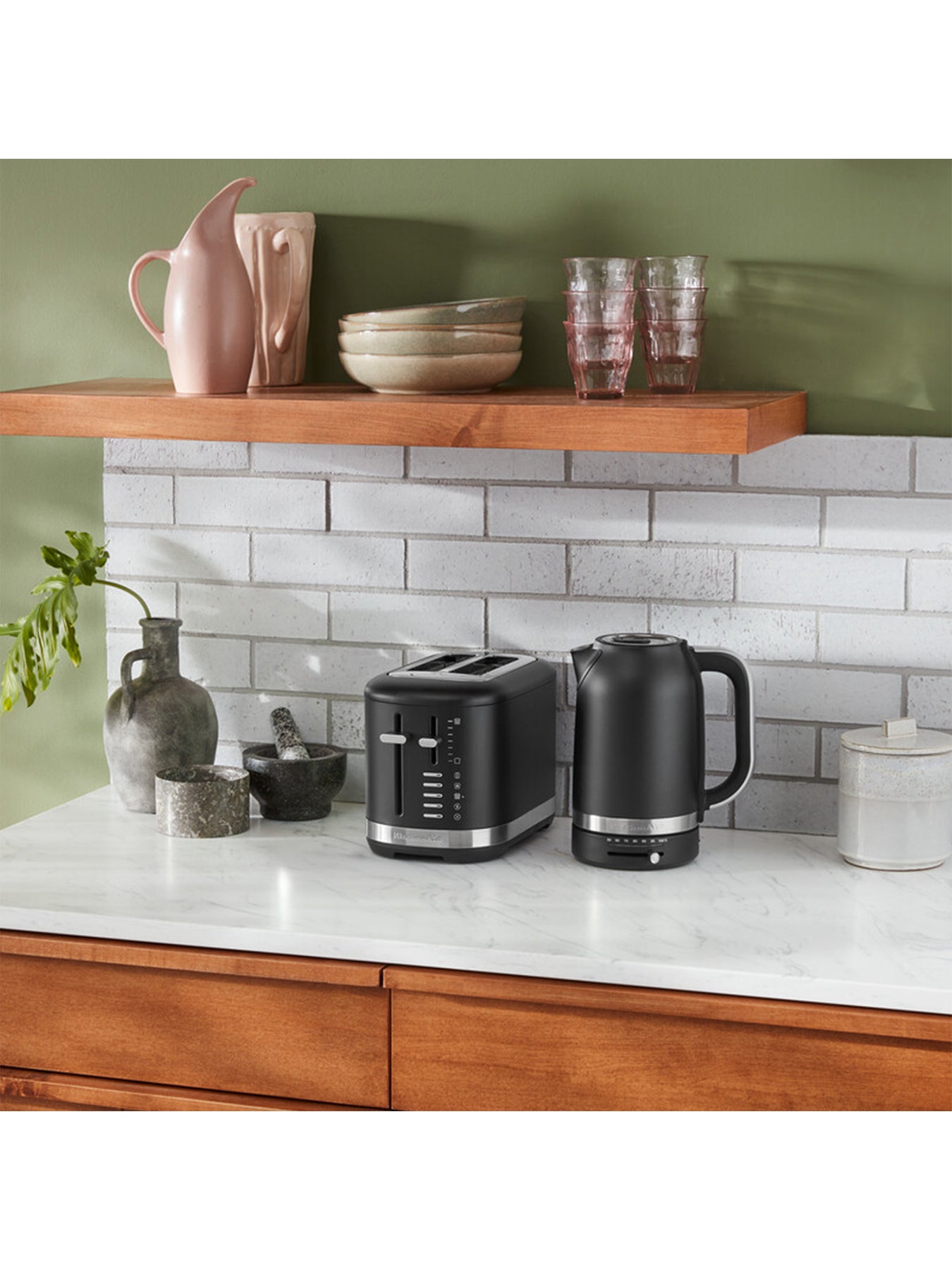 Variable Temperature 1.7L Kettle Matte Black