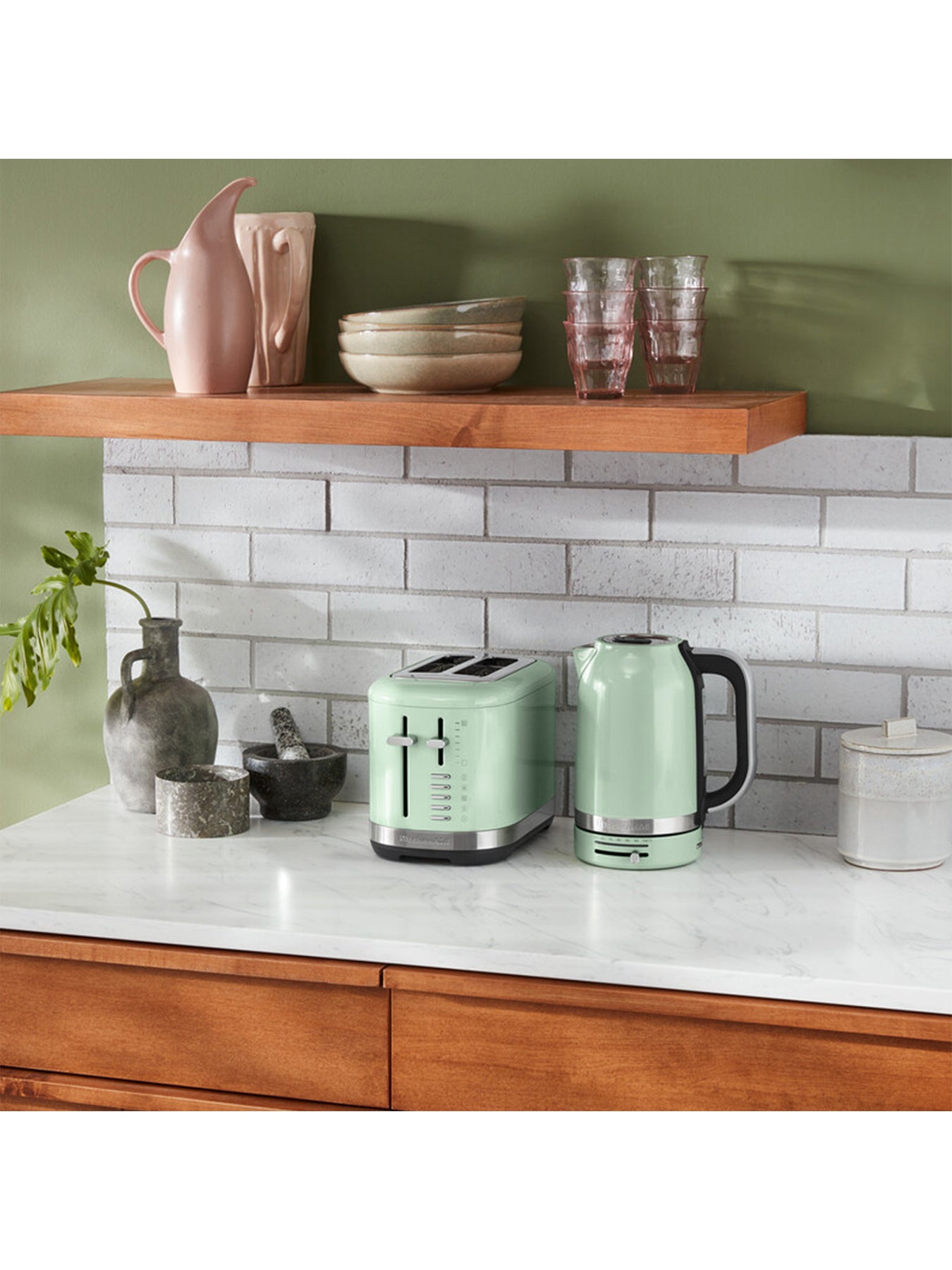 Variable Temperature 1.7L Kettle Pistachio Green