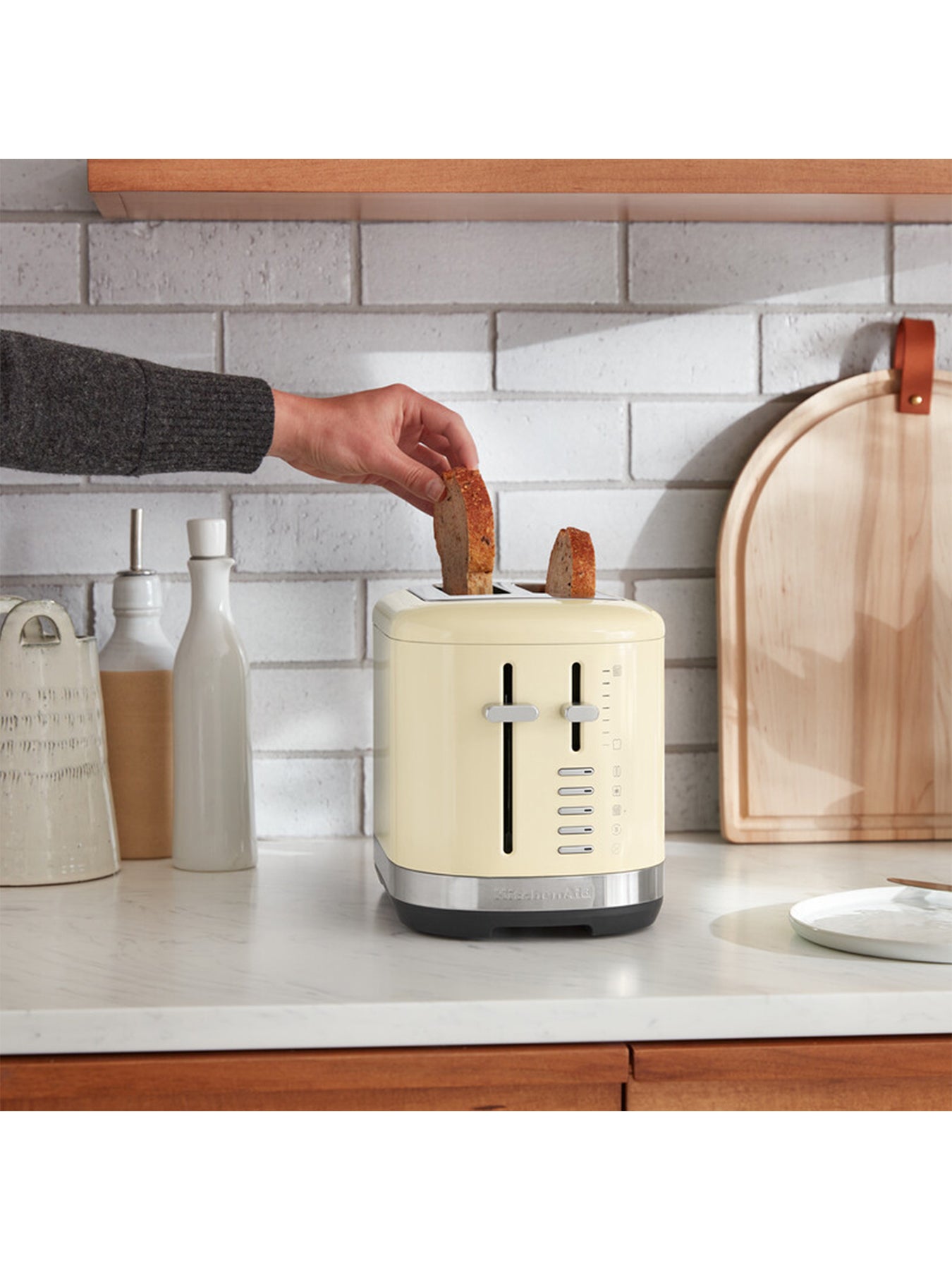 Manual Control 2 Slice Toaster Almond Cream