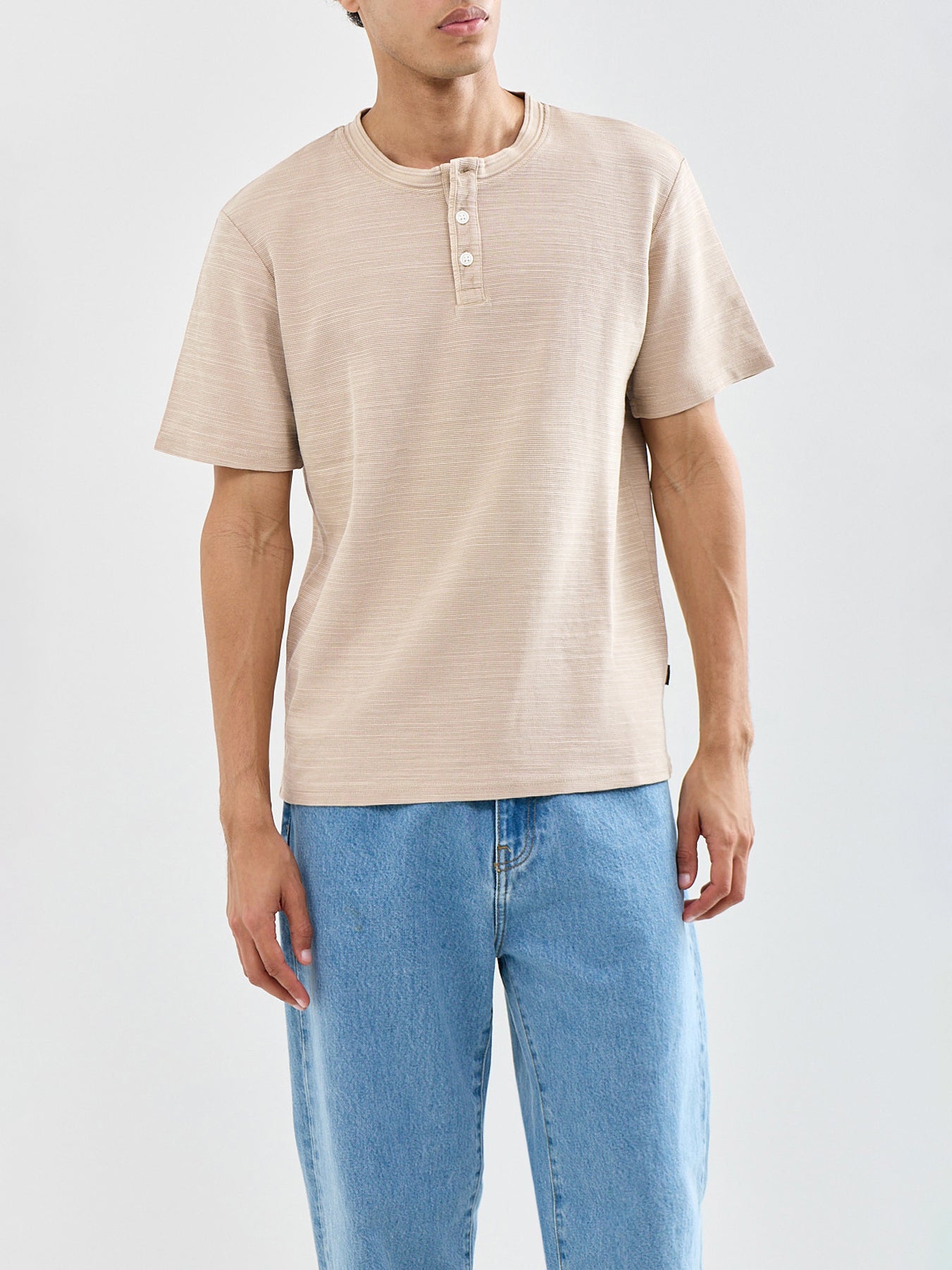 Lucas Henley T-Shirt Beige