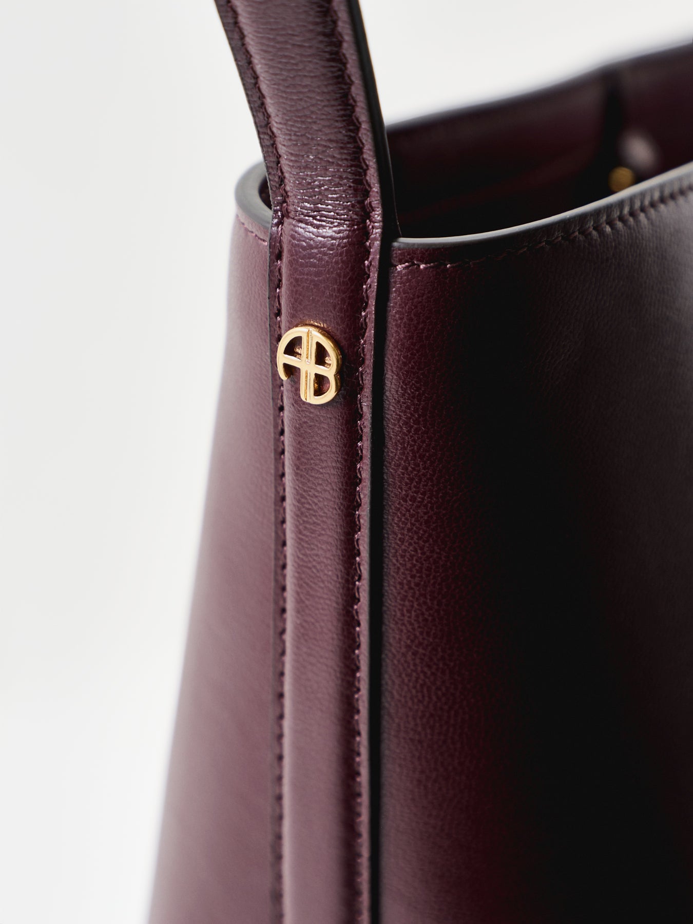 Elly Grained Leather Bucket Bag Burgundy