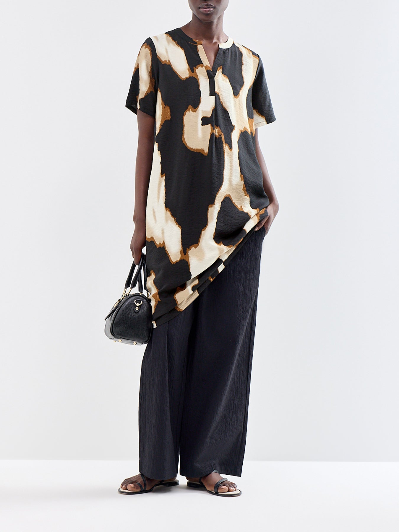 Gladis 2 Short Sleeve Midi Dress Multi