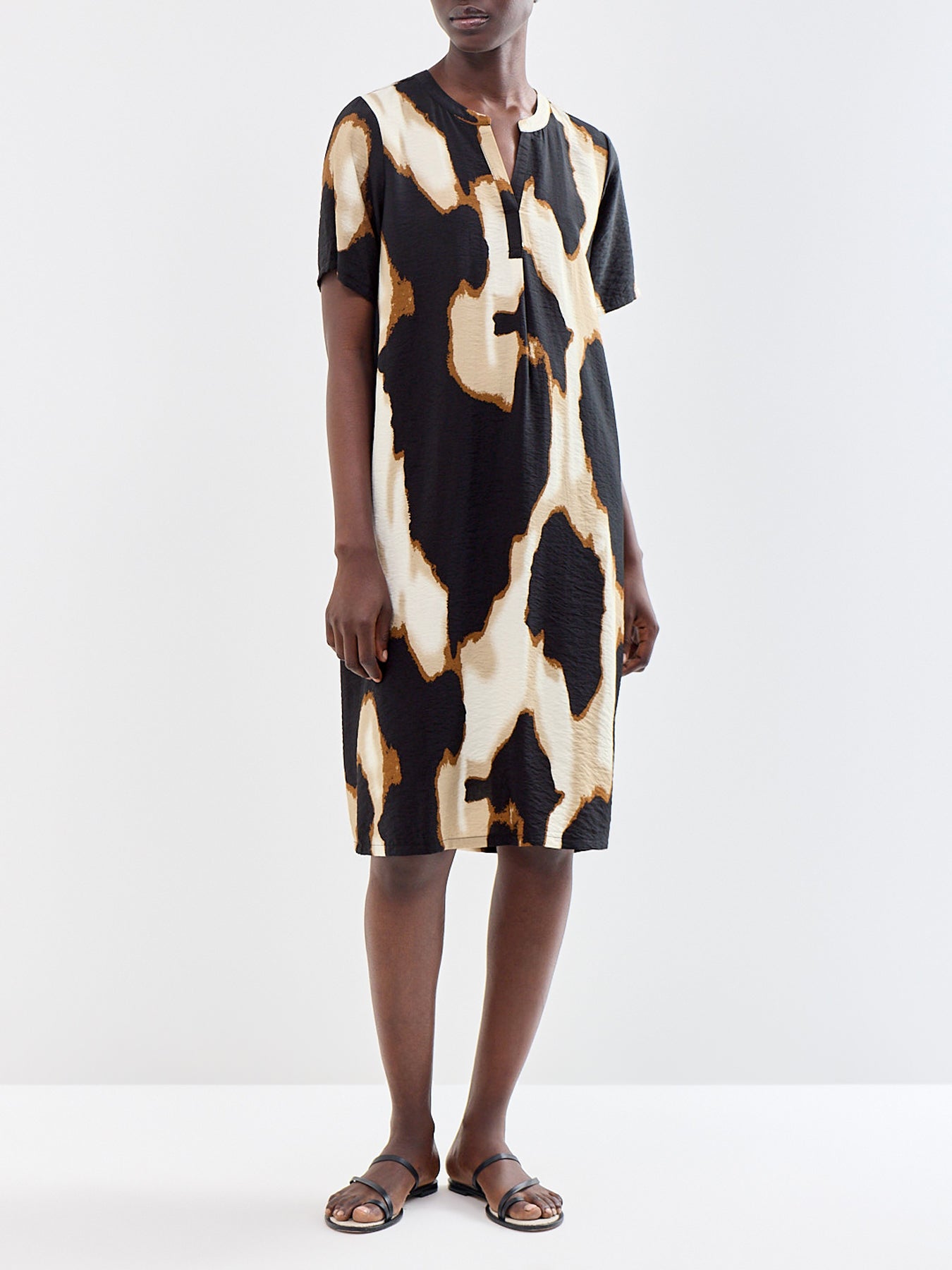 Gladis 2 Short Sleeve Midi Dress Multi