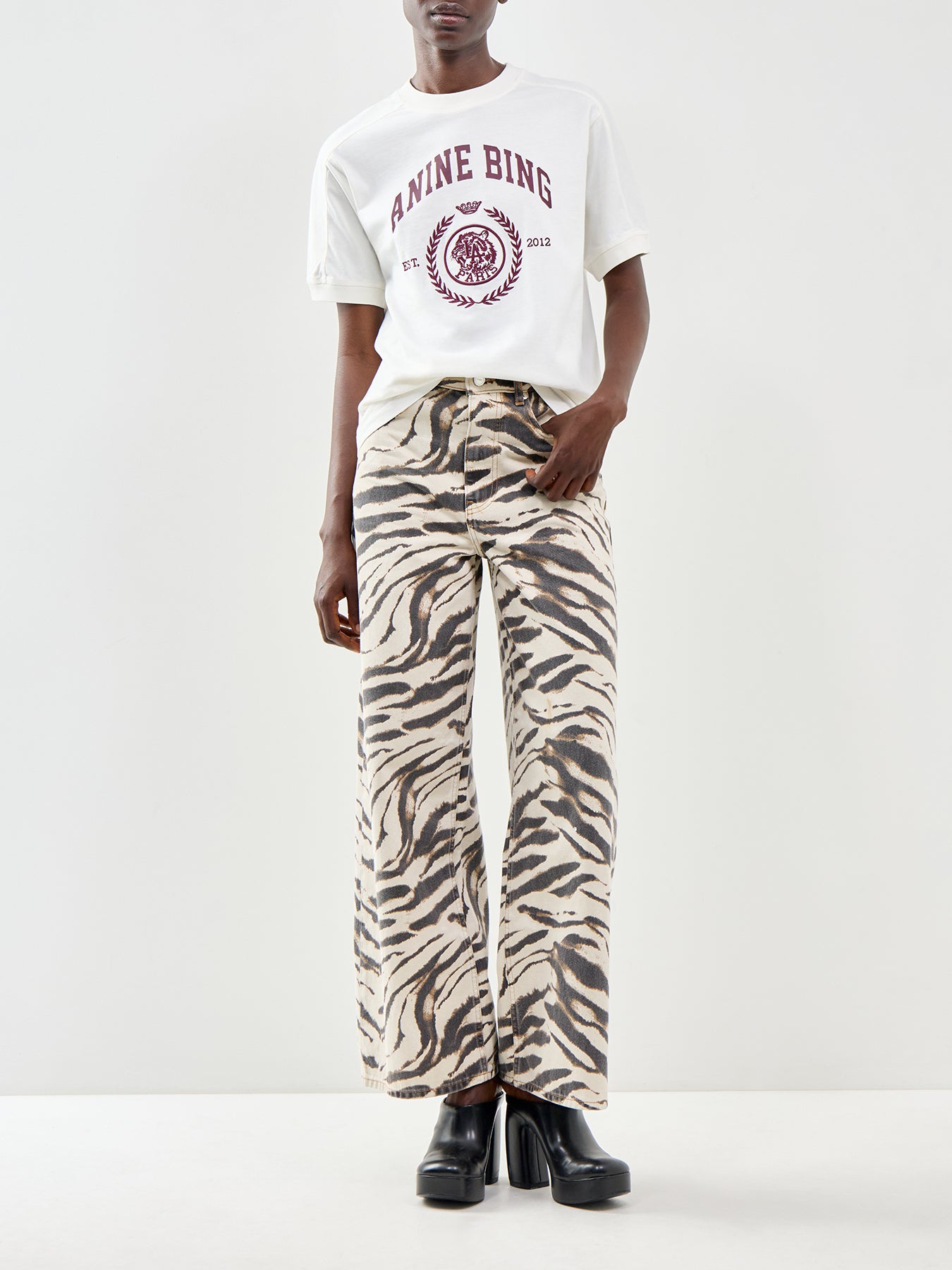 Jaylin Collegiate T-Shirt Cream