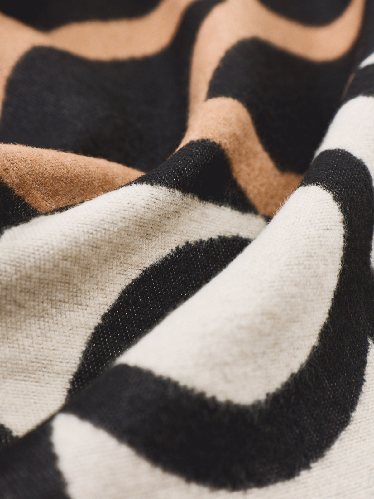 Eden Scarf - Black / Orange