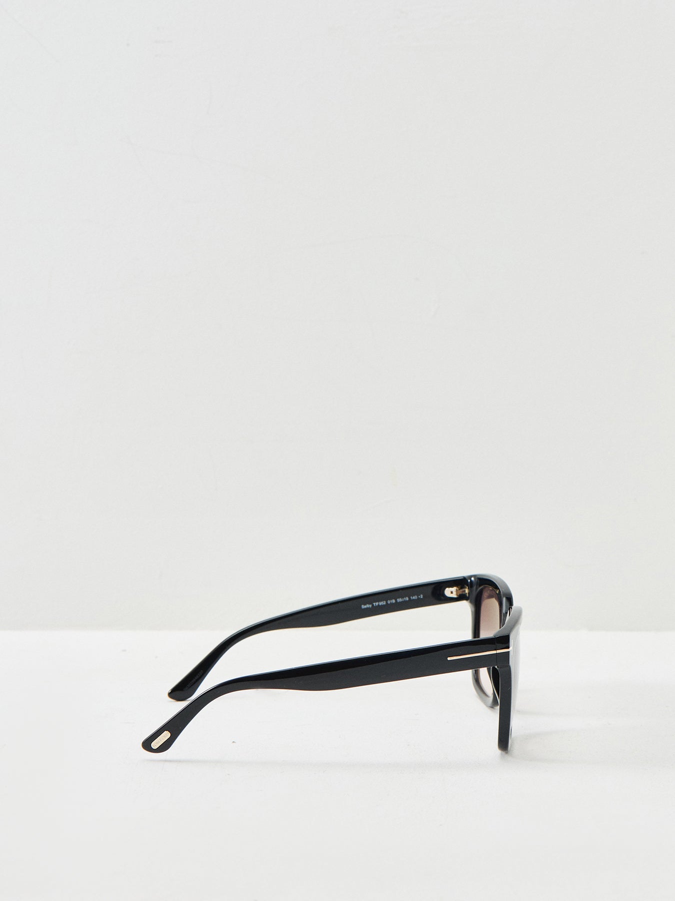 Selby Square Sunglasses Black