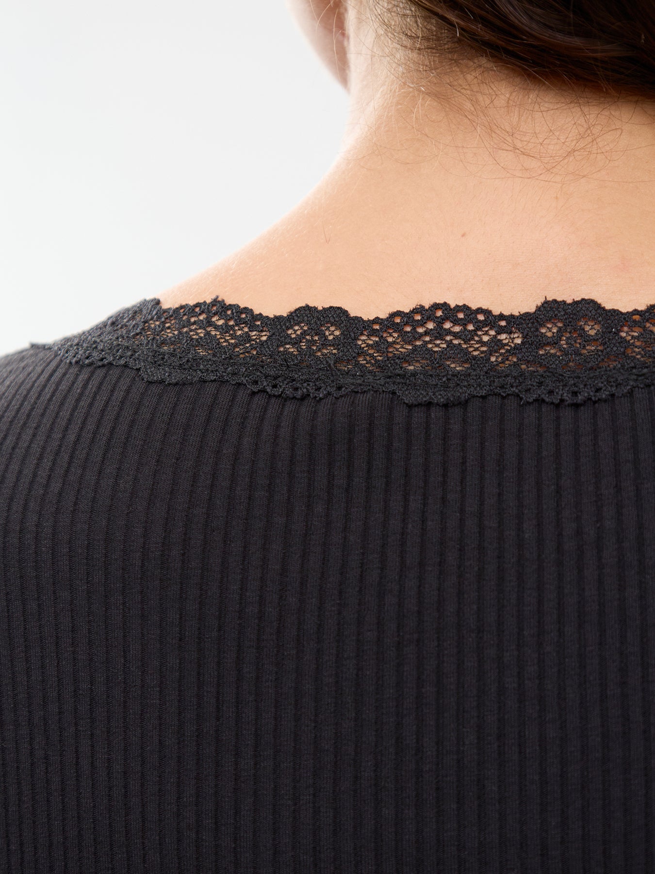 Sara Sharai Long Sleeve V-Neck Top Black