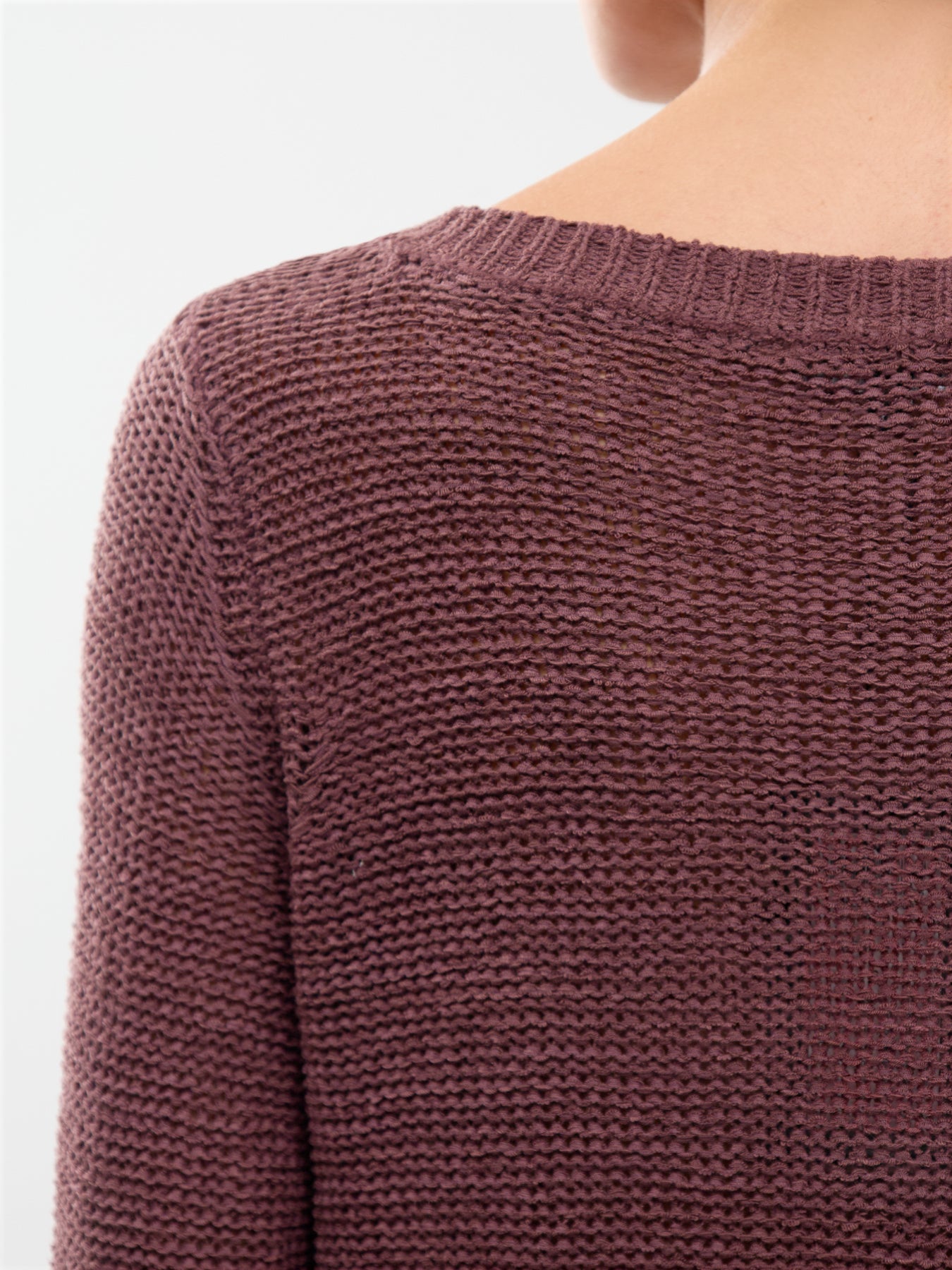 Geena XO Crew Neck Jumper Burgundy