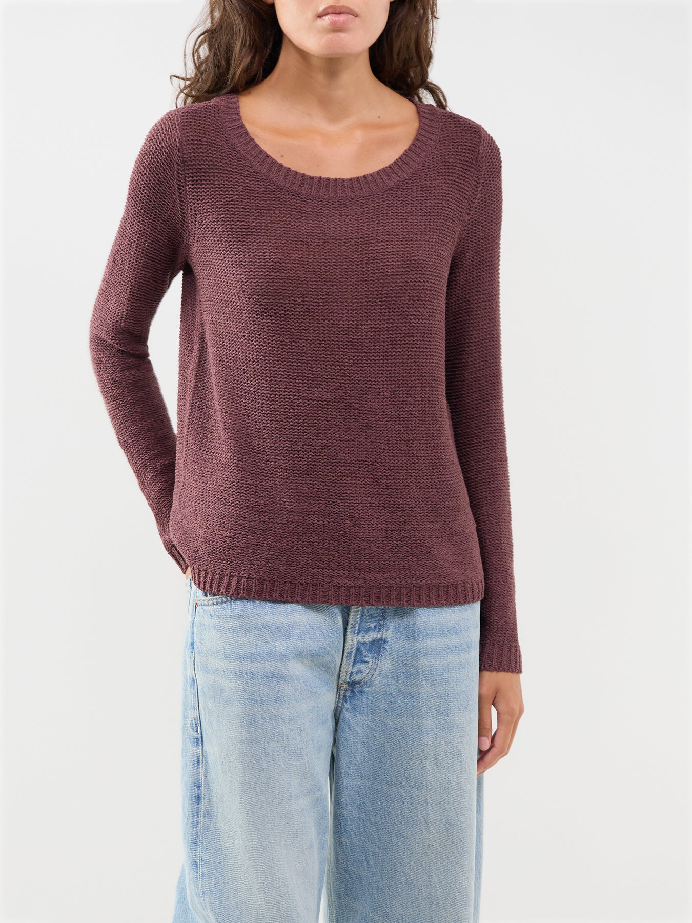 Geena XO Crew Neck Jumper Burgundy