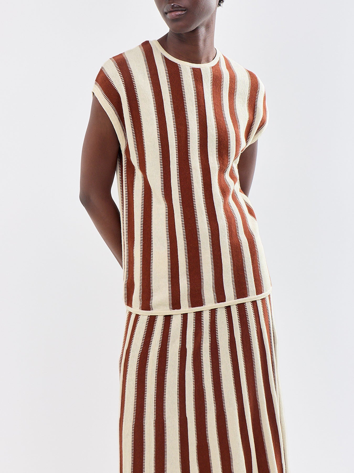 Lina Sleeveless Knit Crew Neck Jumper Cream