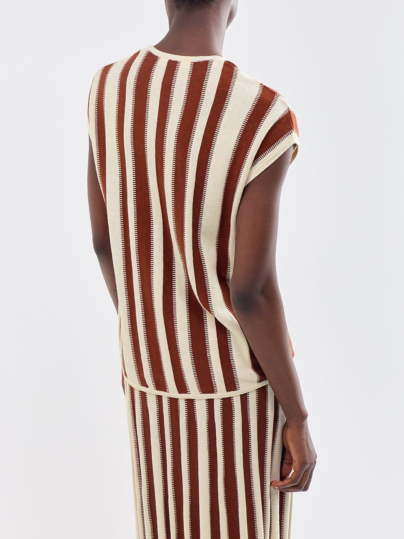 Lina Sleeveless Knit Crew Neck Jumper Cream