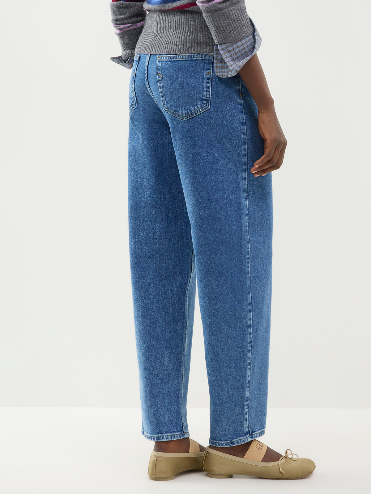 Organic Cotton Bea-Kori High-Waisted Barrel Jeans - Medium Blue Denim
