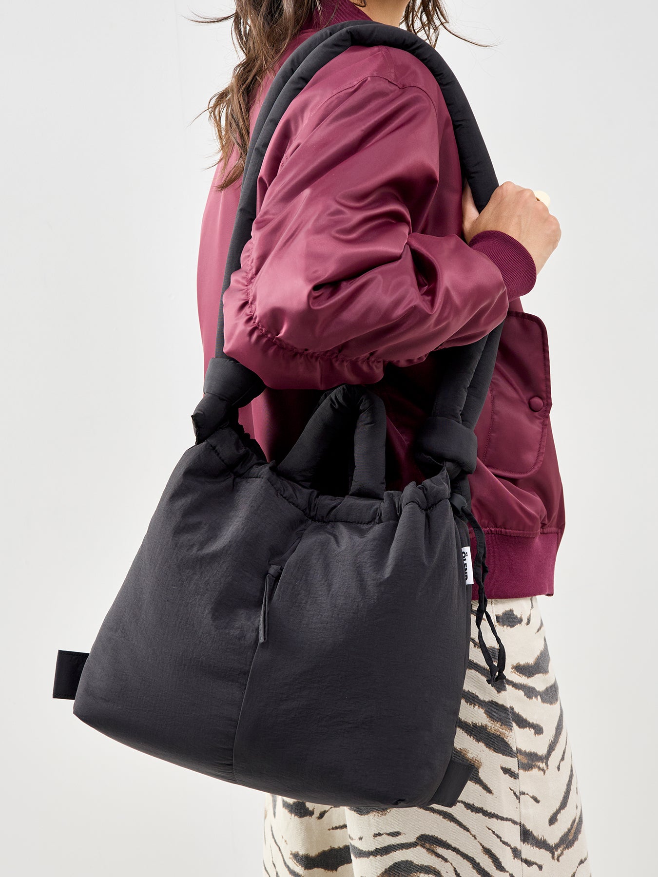 ÖLEND - Ona Soft Bag black Ona Soft Bag Black – Fenwick