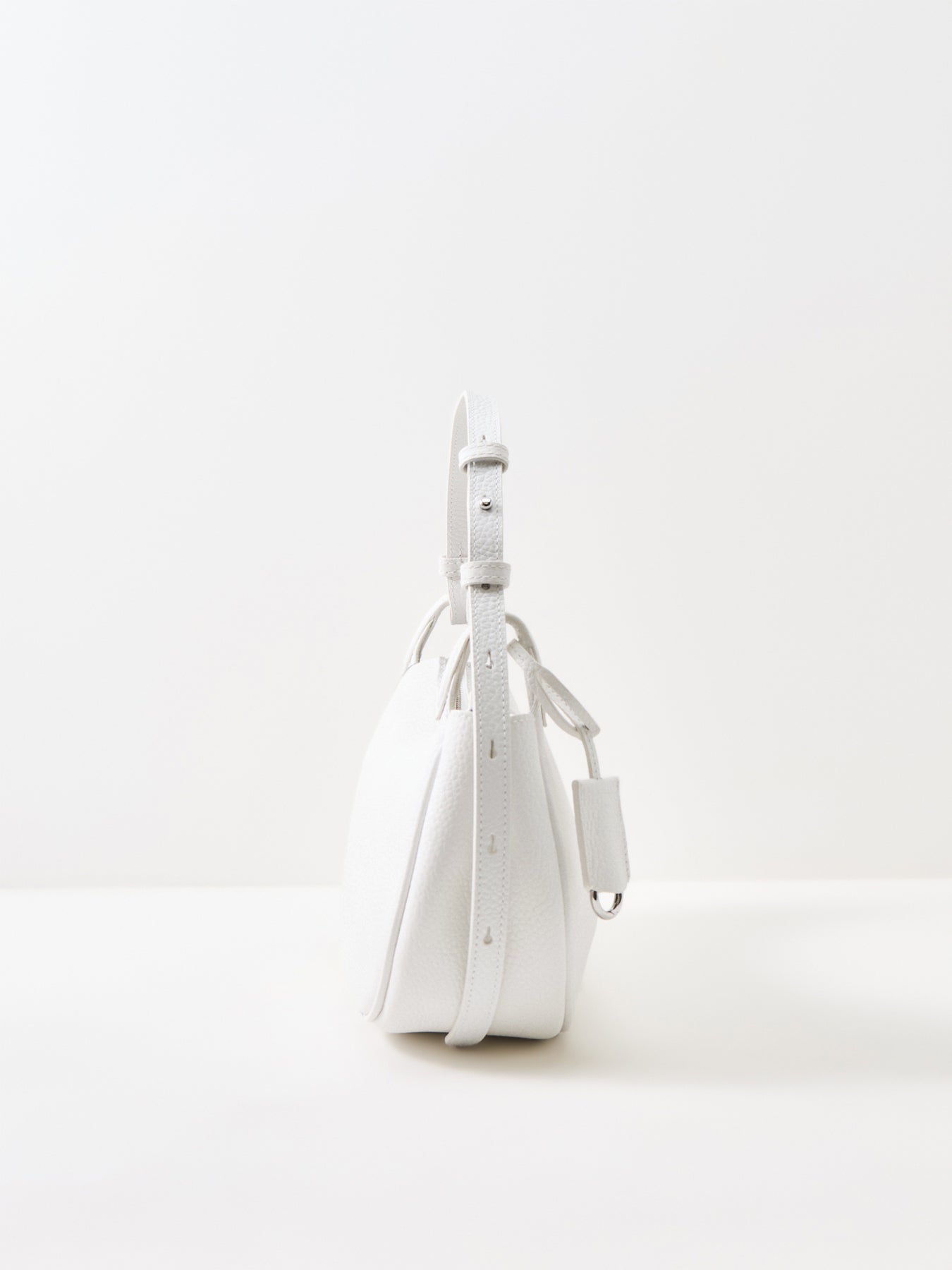 Shiny Drum Pebble Logo Bag White