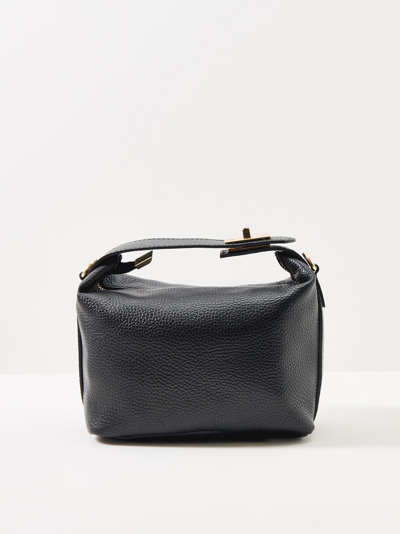 Saza Leather Shoulder Bag Black