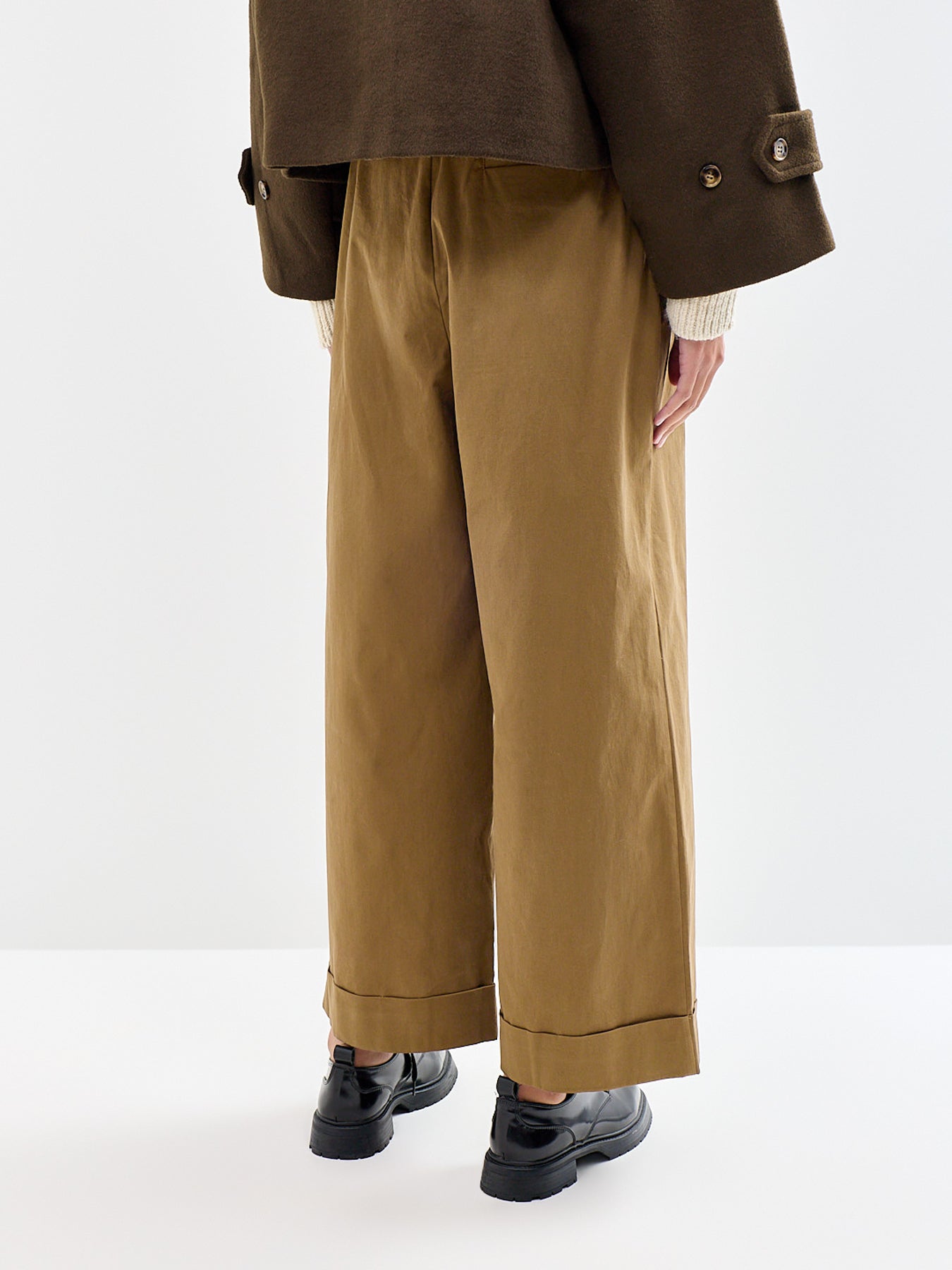 Norfolk Cotton-Blend Trousers Brown