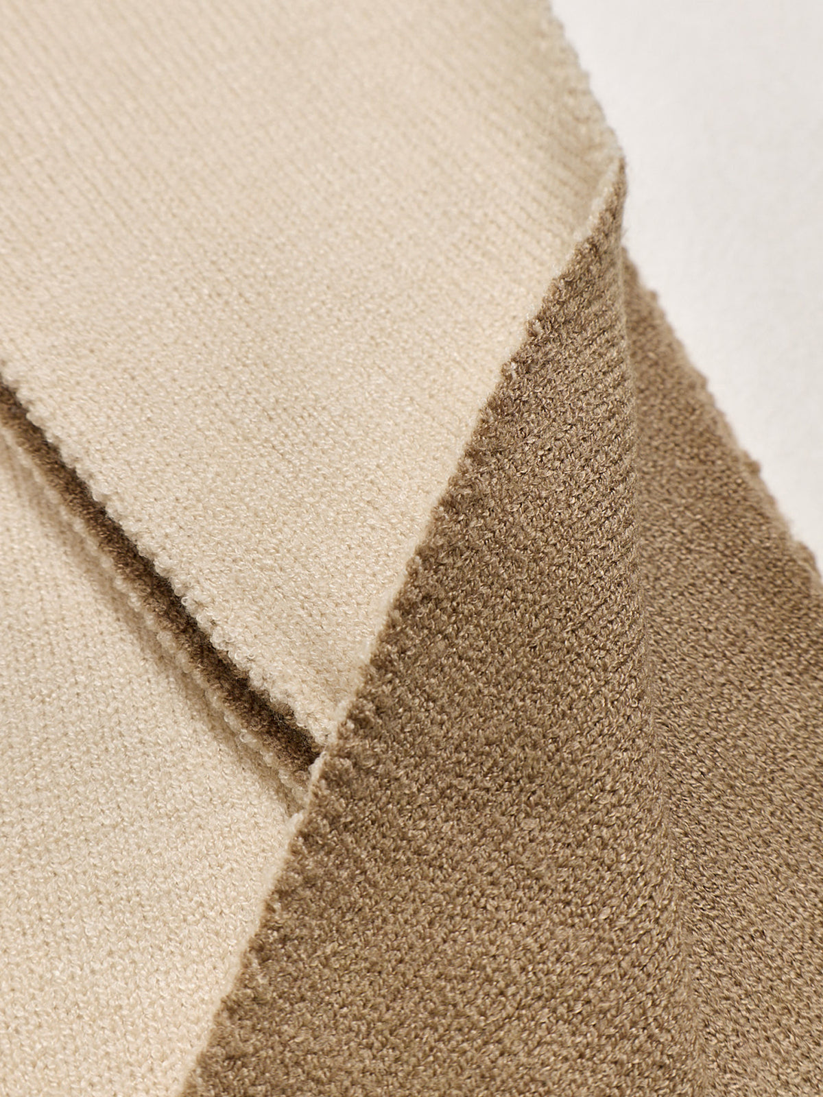 Komma Triangle Scarf