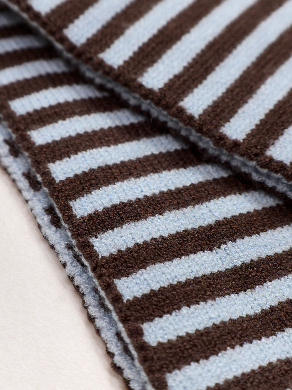 Komma Triangle Scarf