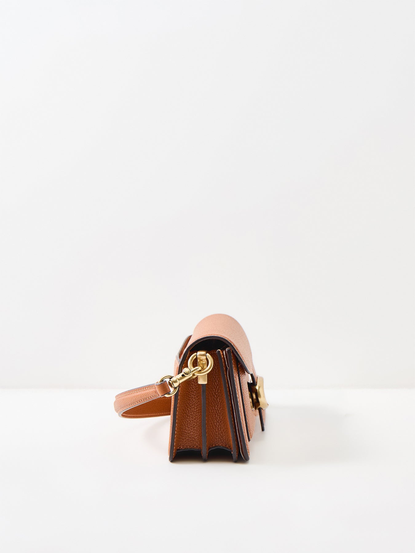 Tabby 20 Polished Pebble Leather Shoulder Bag Tan