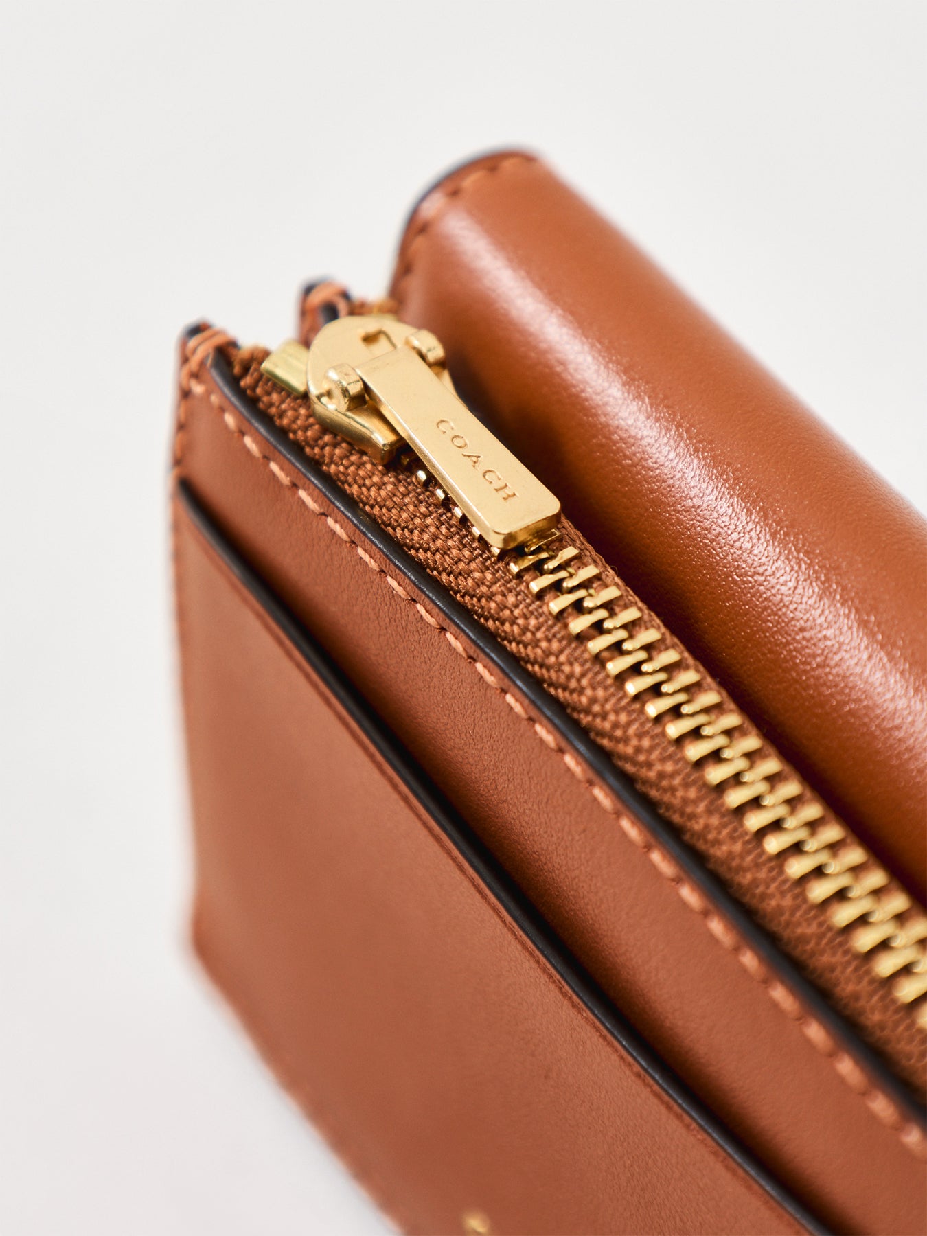 Refined Leather Essential Zip Card Holder Amber Brown