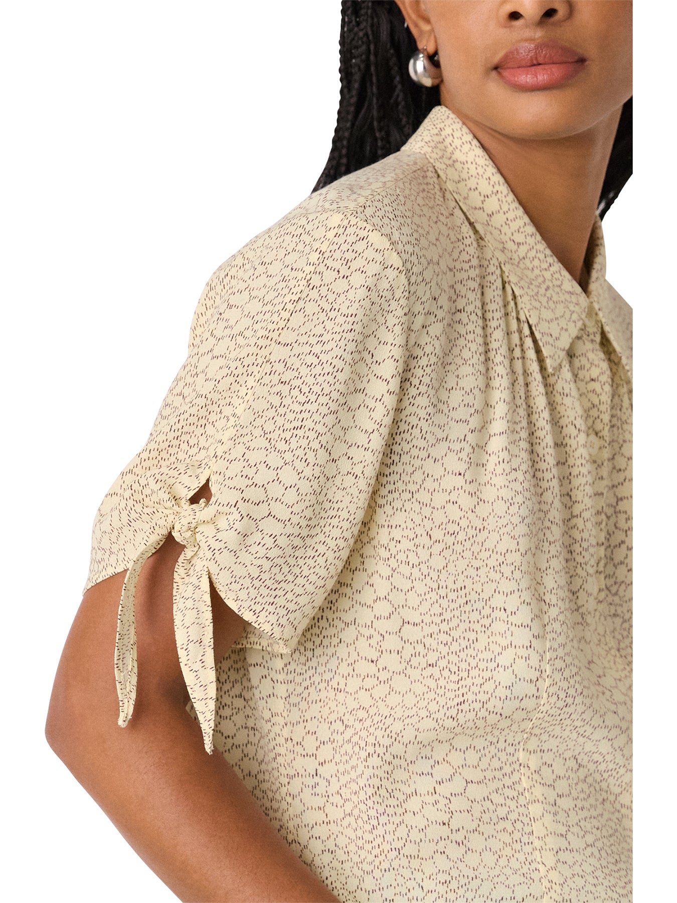 Dashed Marks Tie Sleeve Blouse Cream