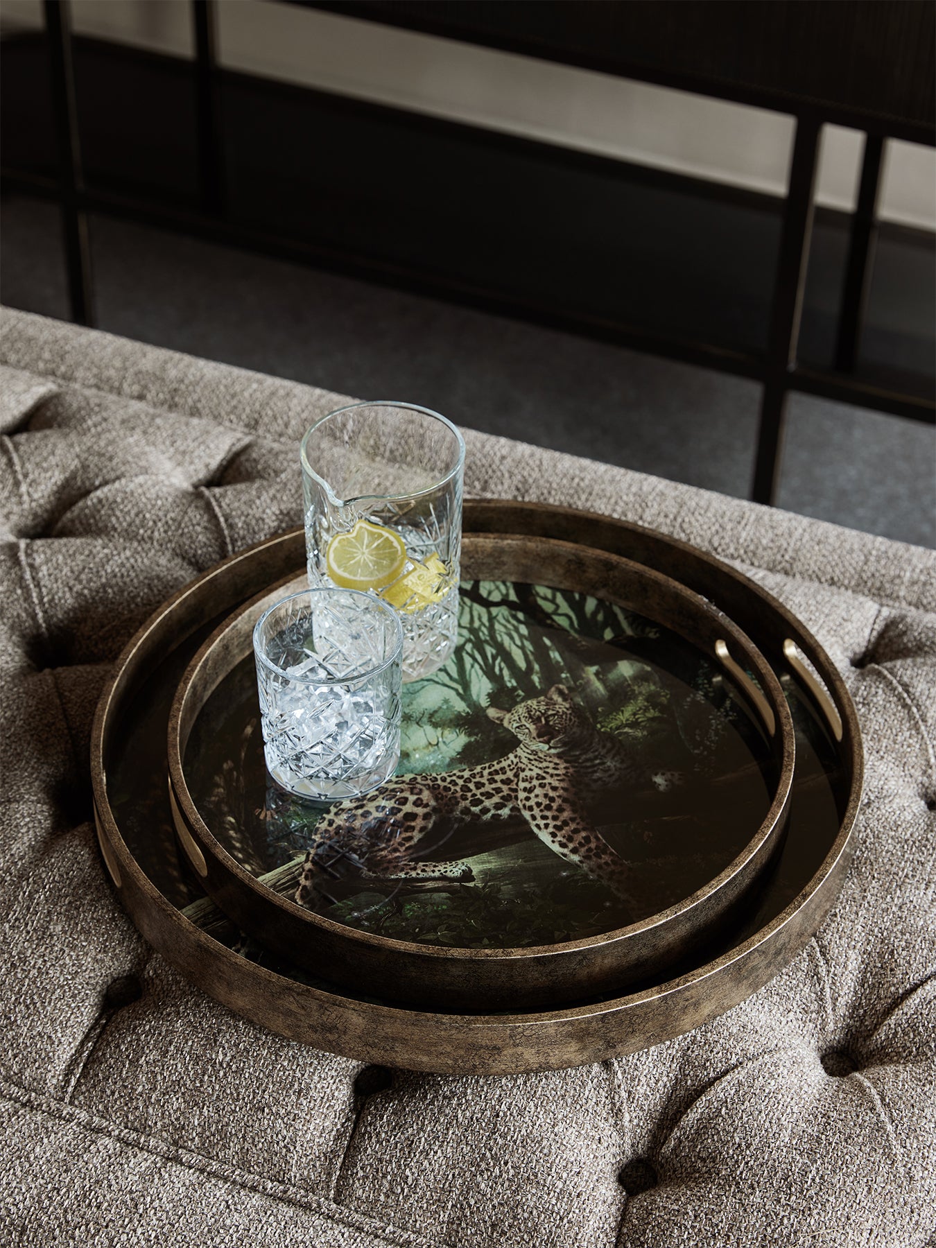 Lounging Leopard Set of Two Trays Gold