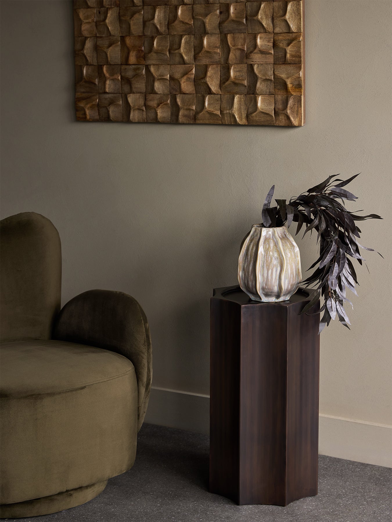 Brockley Plinth Antique Bronze Brown