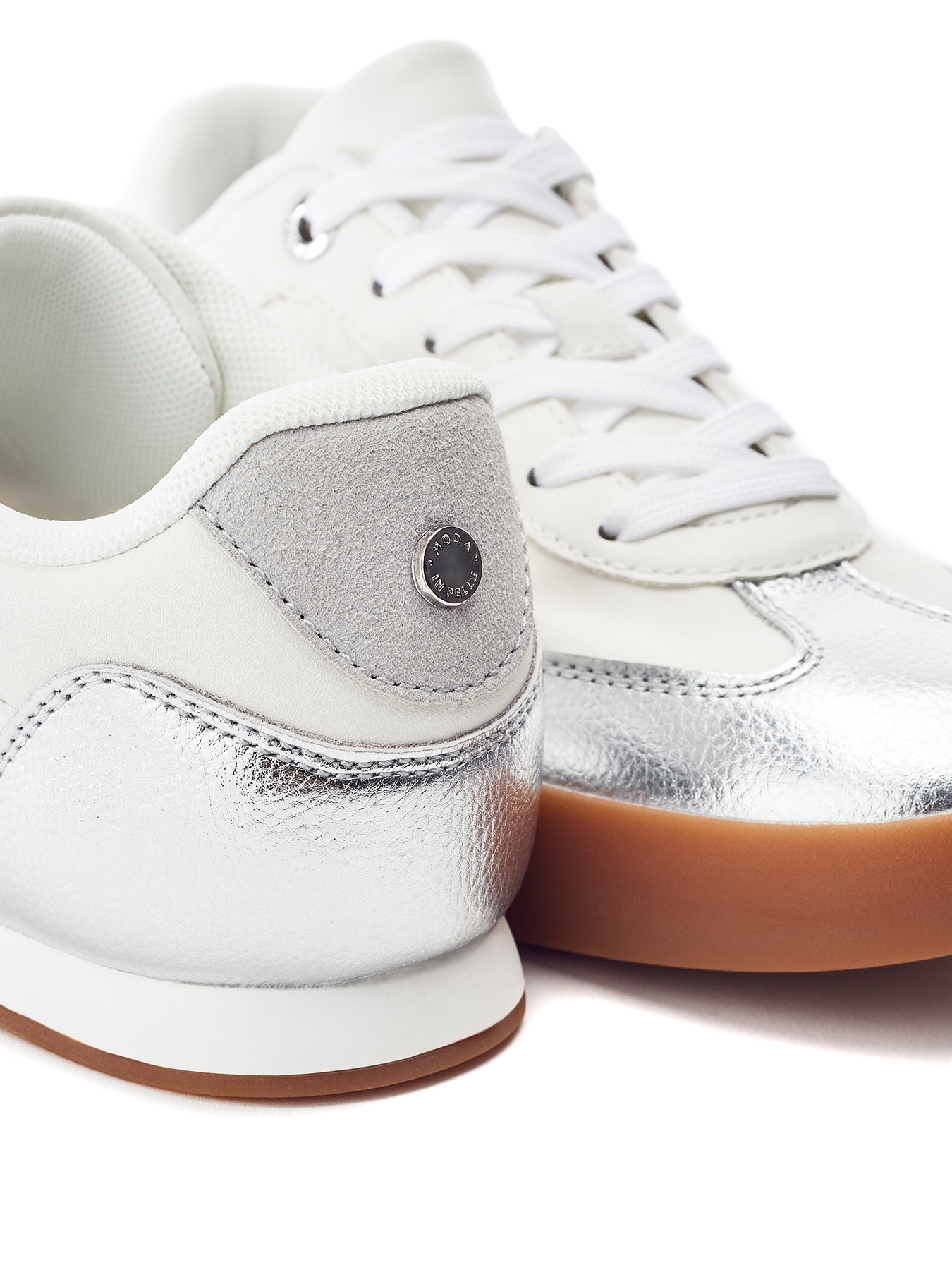 Aromaa Lace-Up Trainers Silver