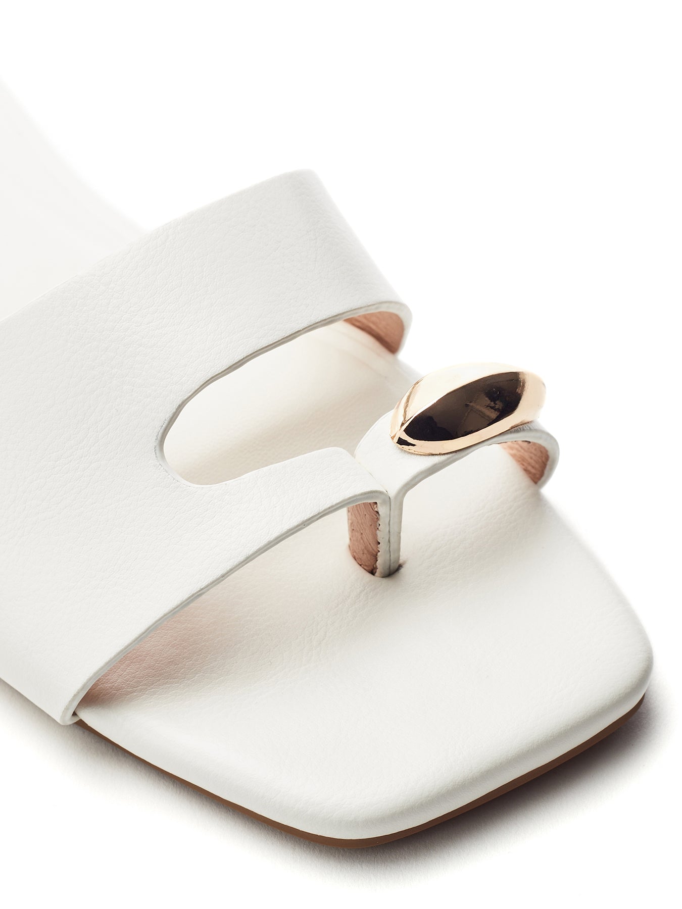 Leera Flat Sandals White