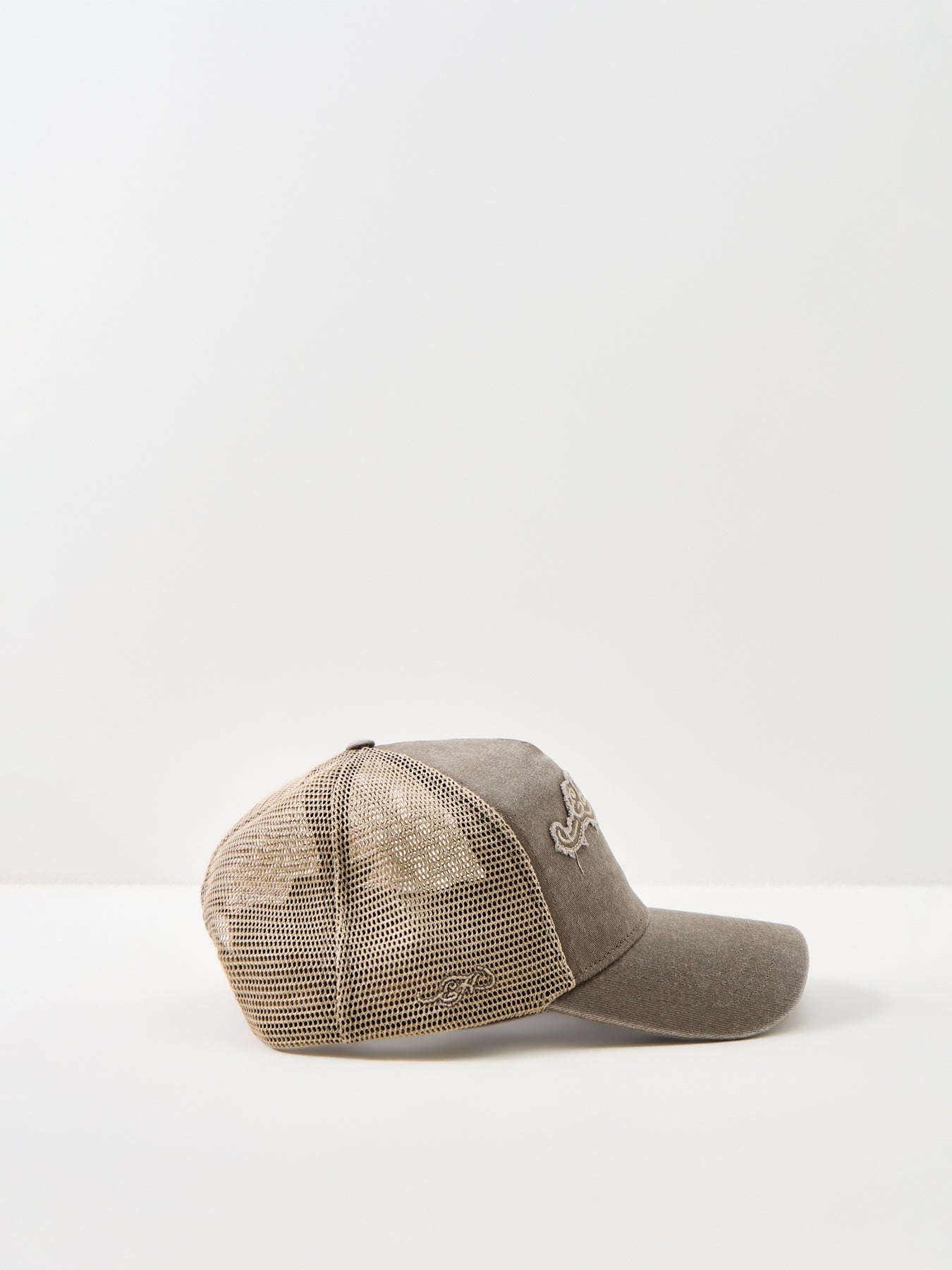 Raw Edge Applique 5 Panel Trucker Cap Beige