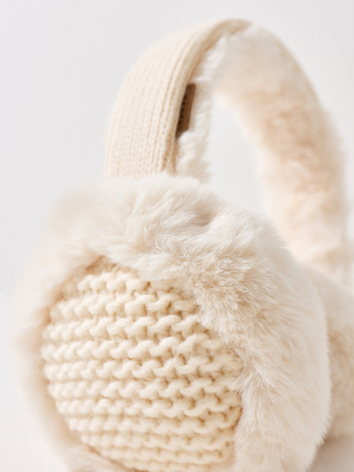 Bigwit Earmuffs - Cream