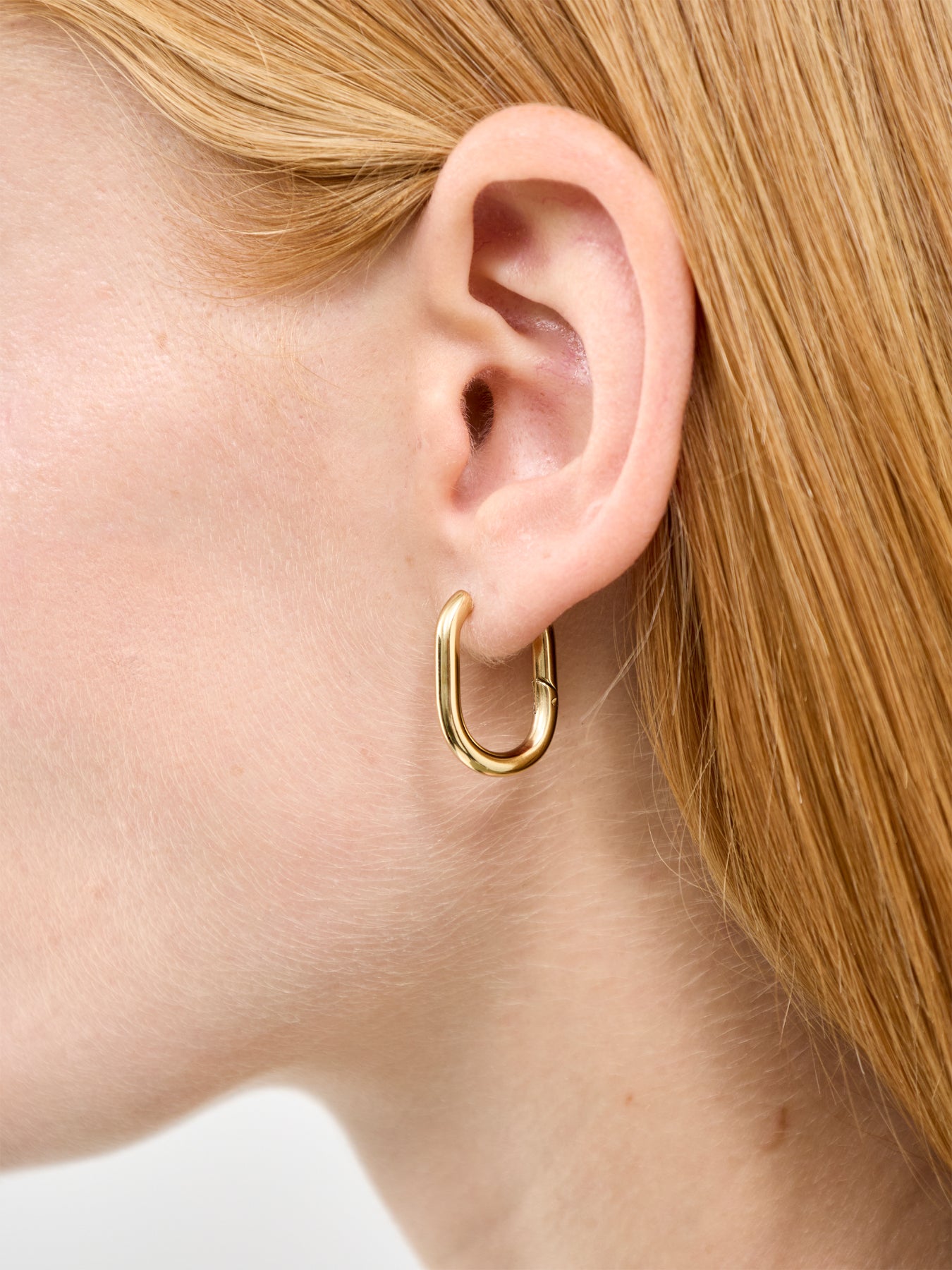 Oval Hoop Earrings Gold