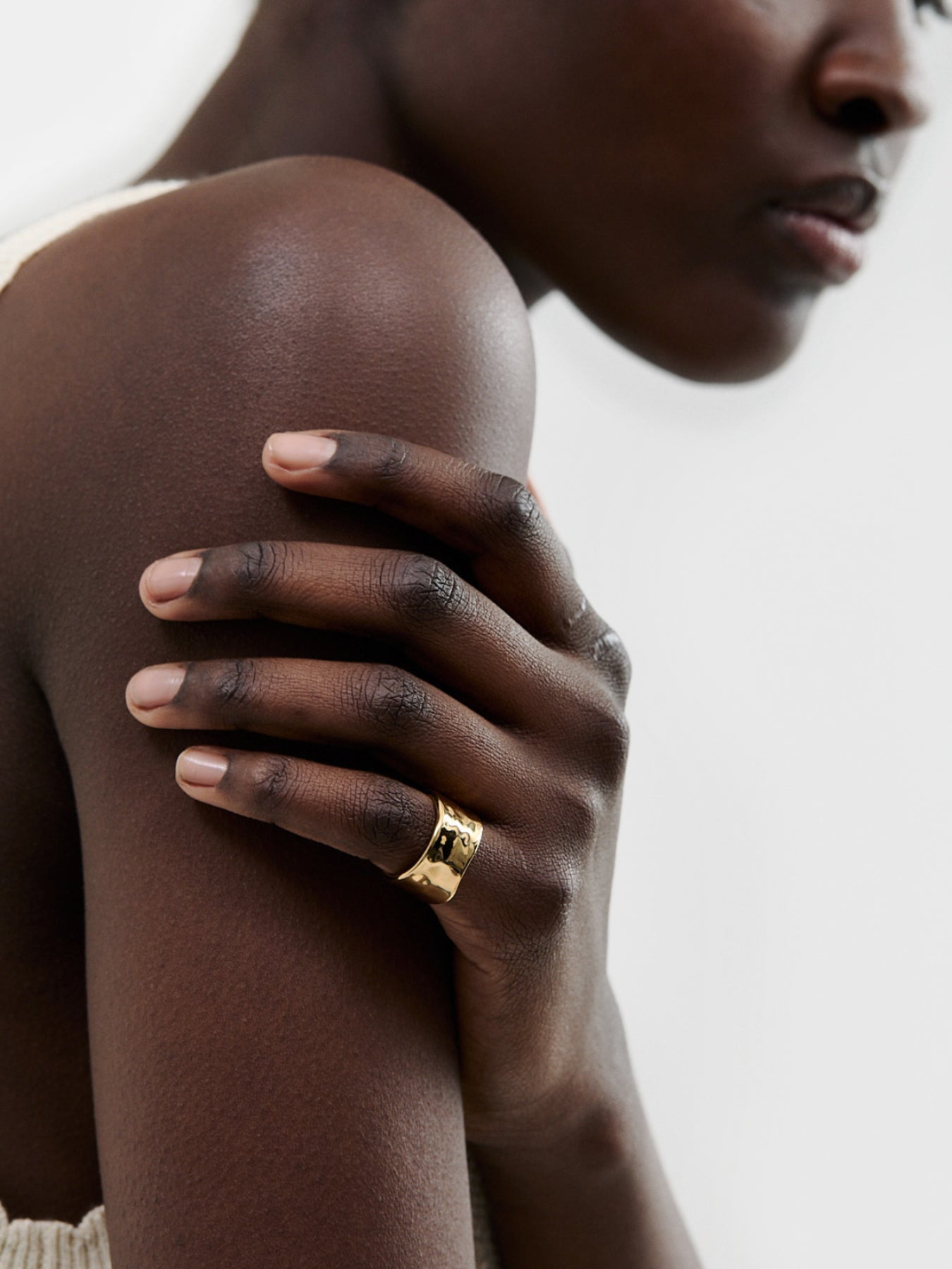Textured Band Ring 07 Gold
