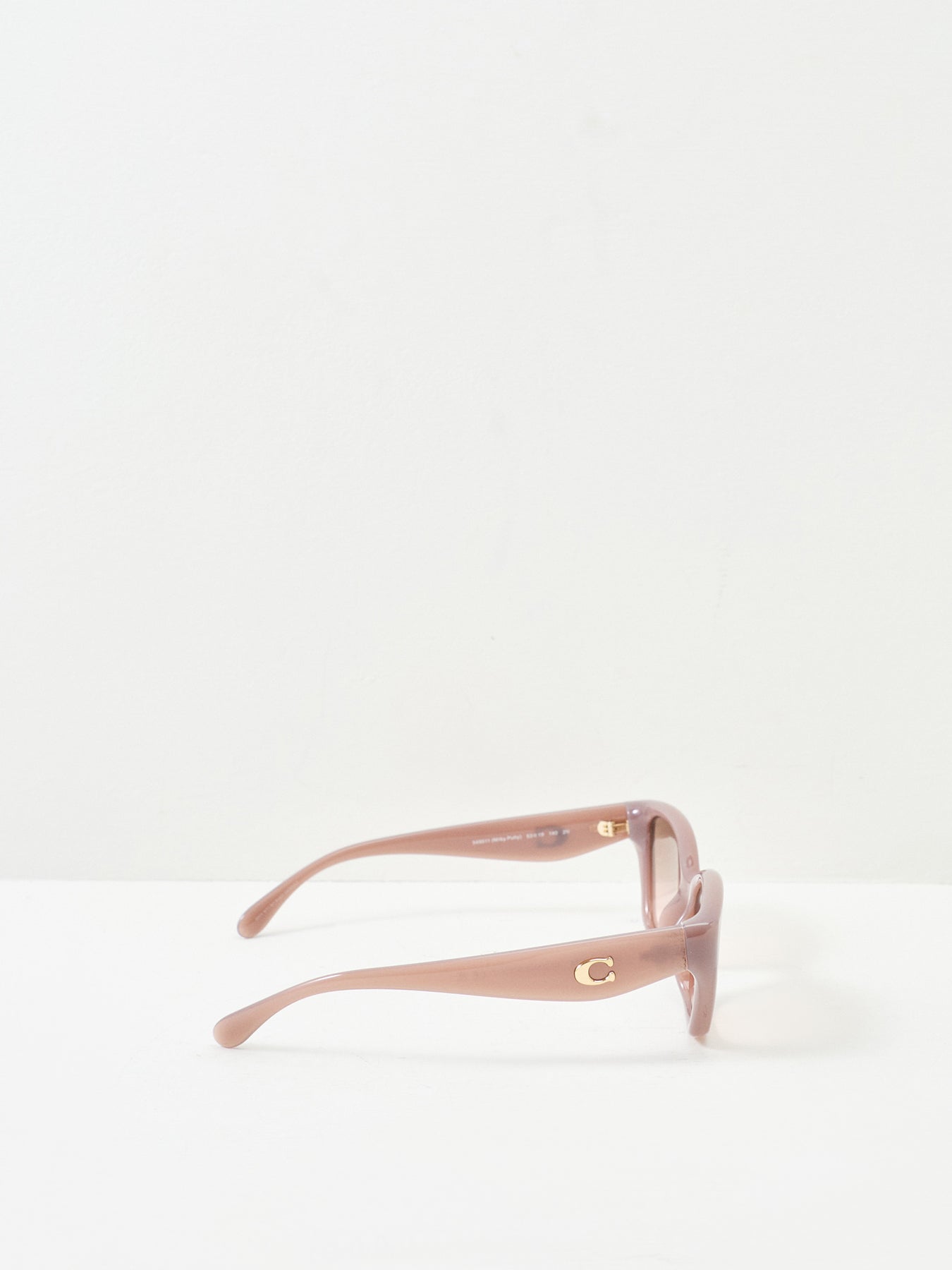 0HC8434U Cat Eye Sunglasses Pink