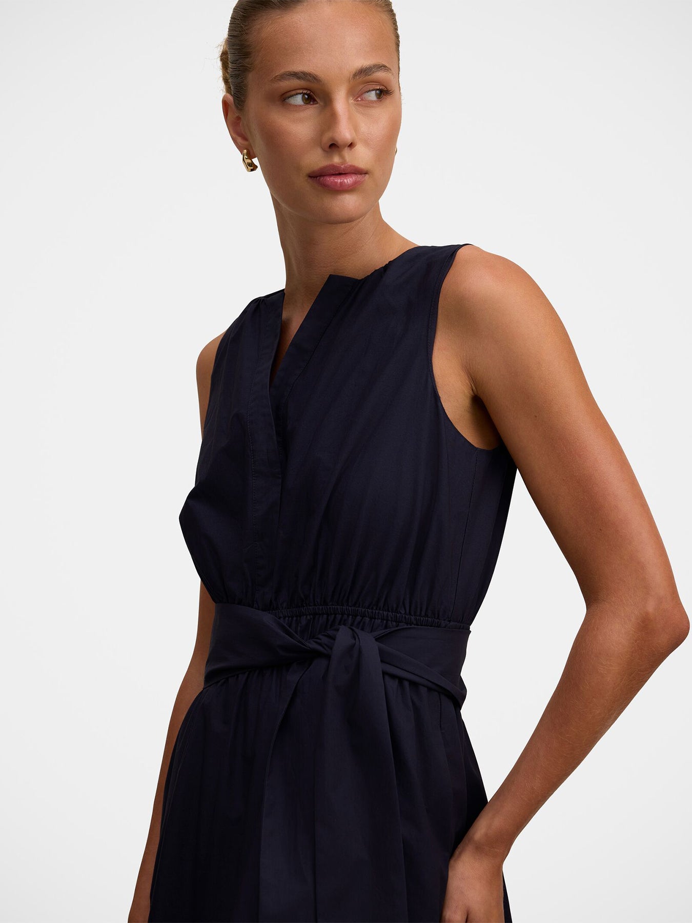 Evie Sleeveless Embroidered Tie Midi Dress Blue