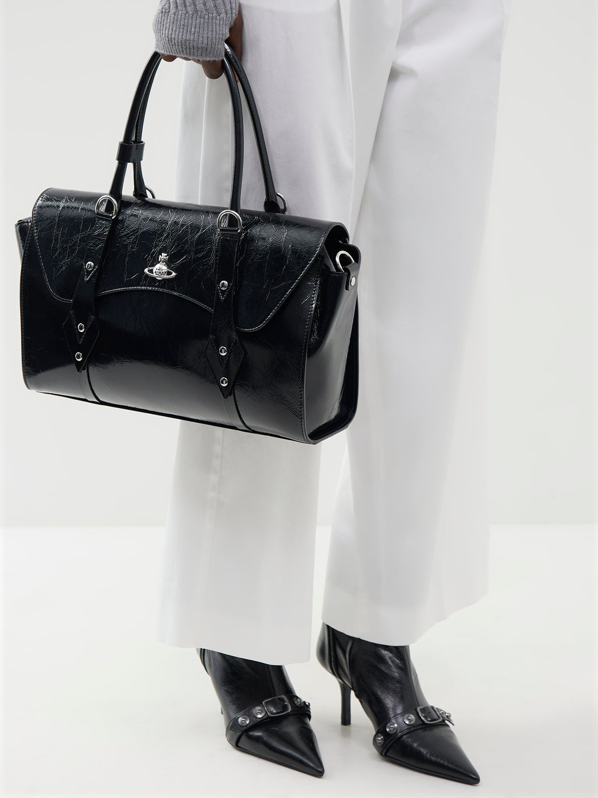 Bettina Medium Handbag In Black