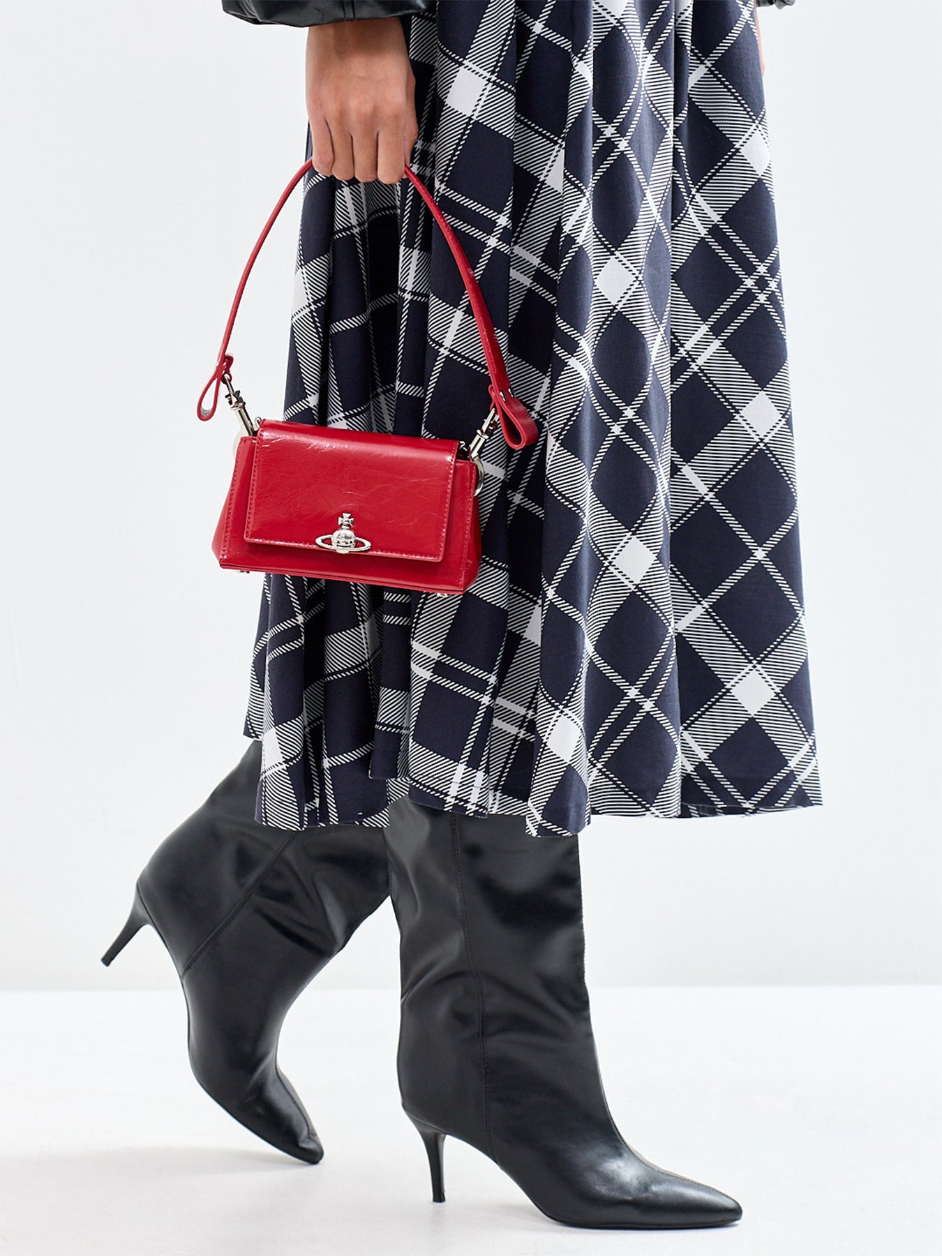 Hazel Small Calf Leather Handbag Red