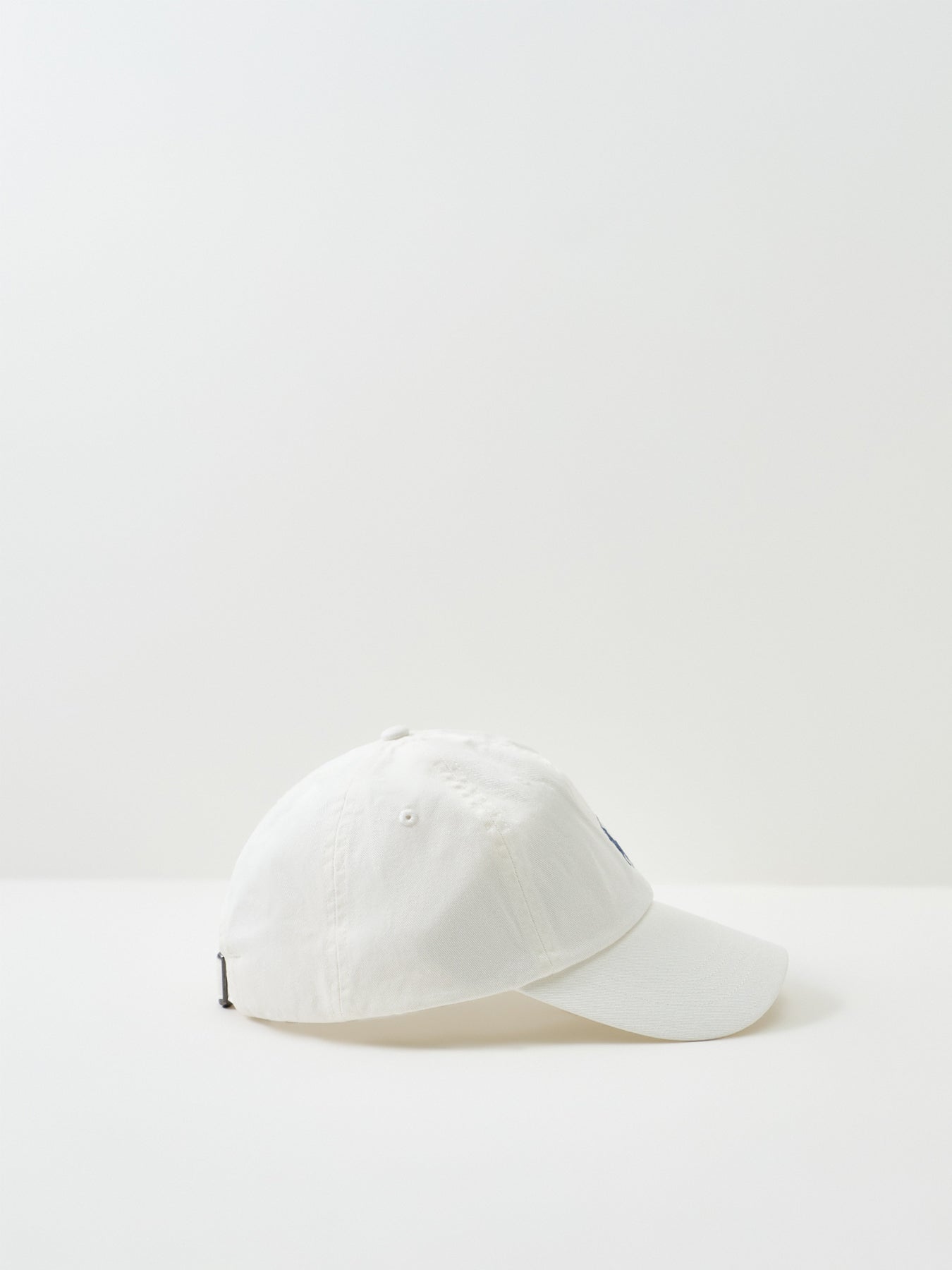 The Iconic Cotton Chino Ball Cap Cream