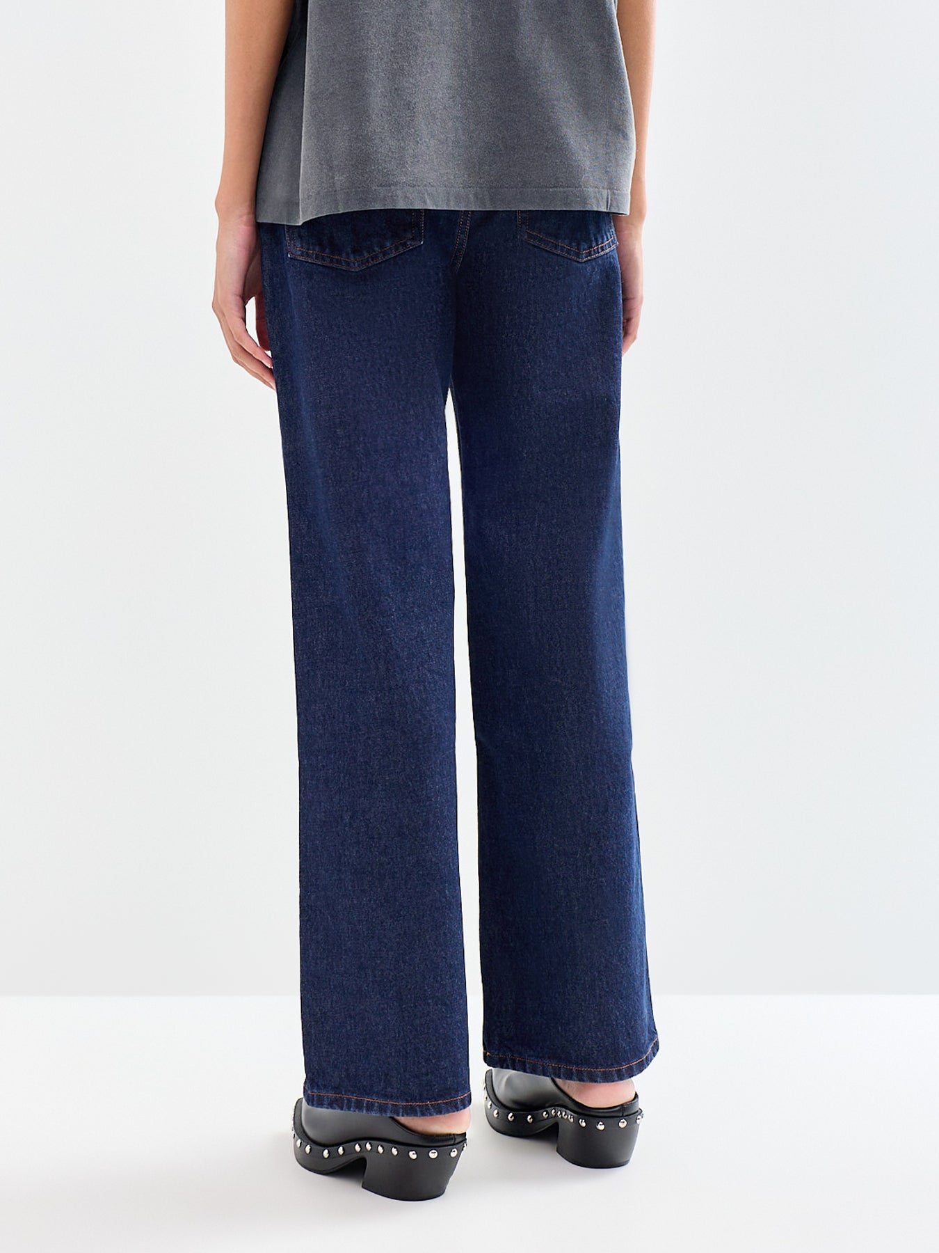 Hugh 32-Inch Cotton Straight-Leg Jeans