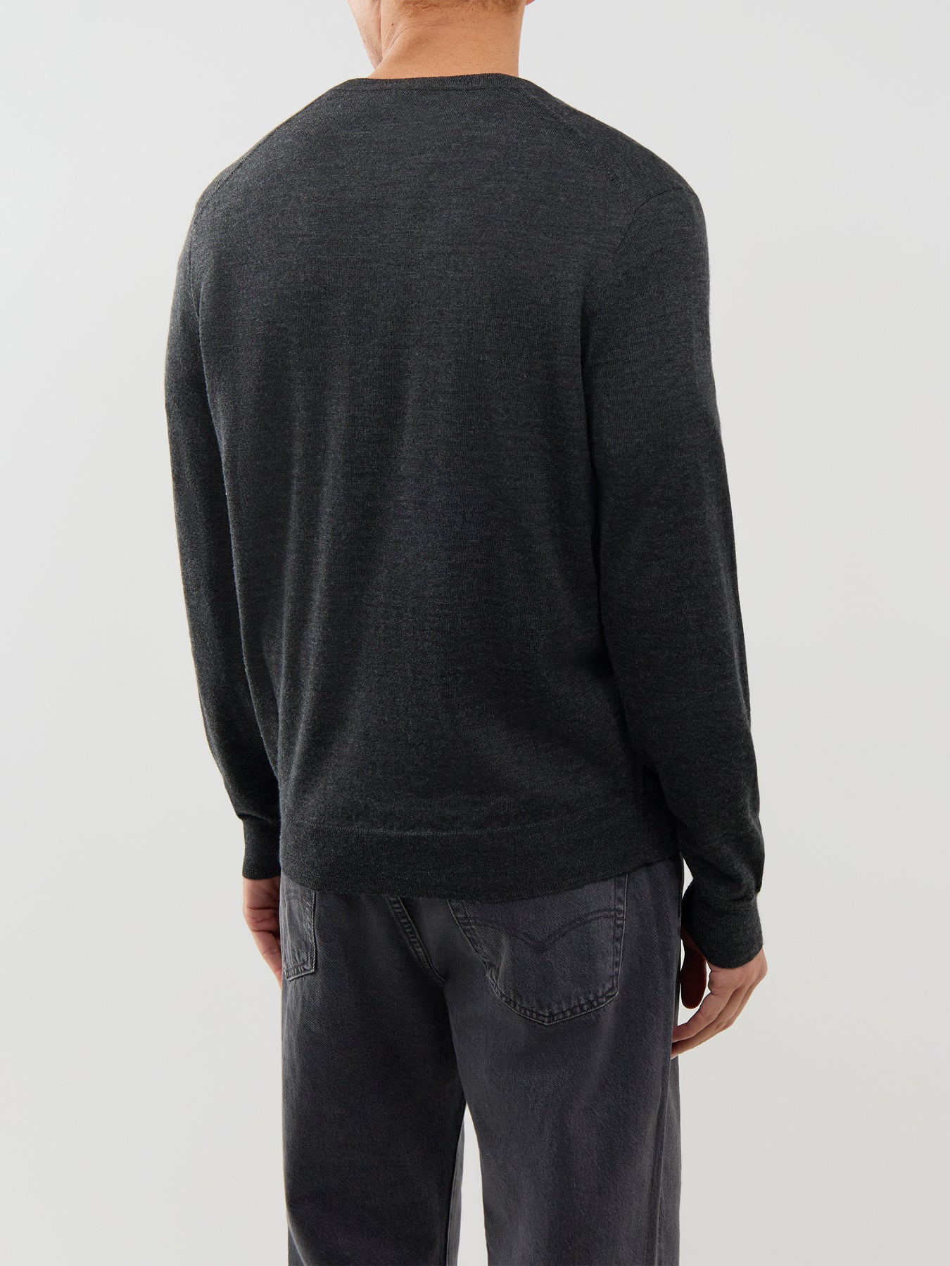 Slim Fit V-Neck Knit