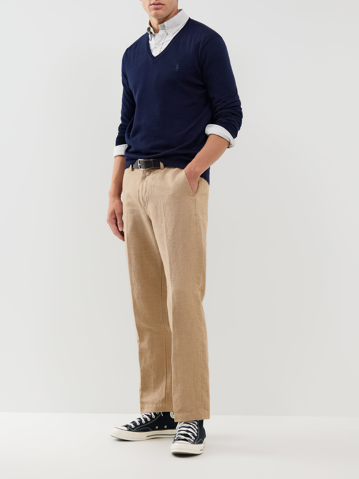 Slim Fit V-Neck Knit