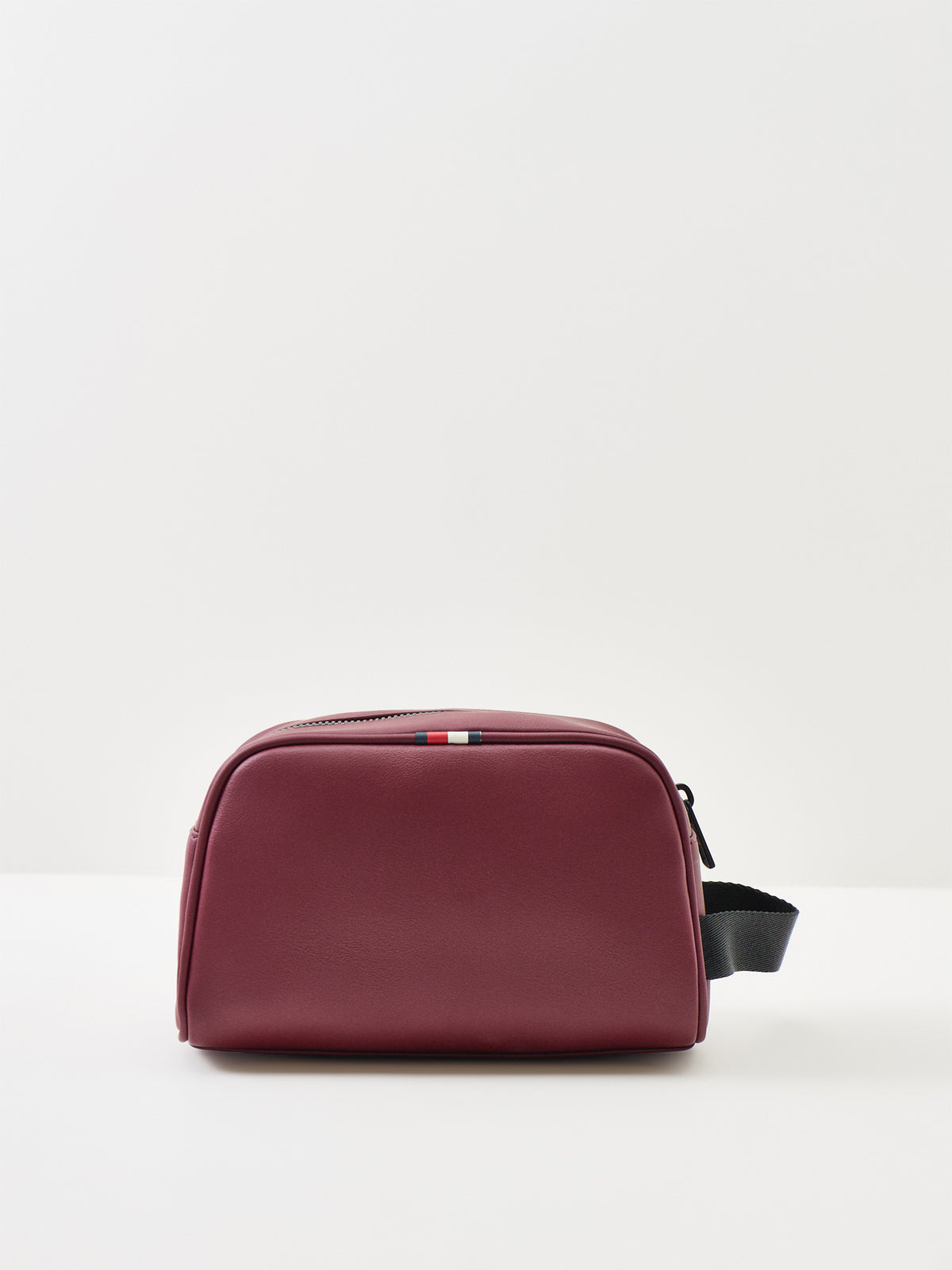 TH Foundation Wash Bag