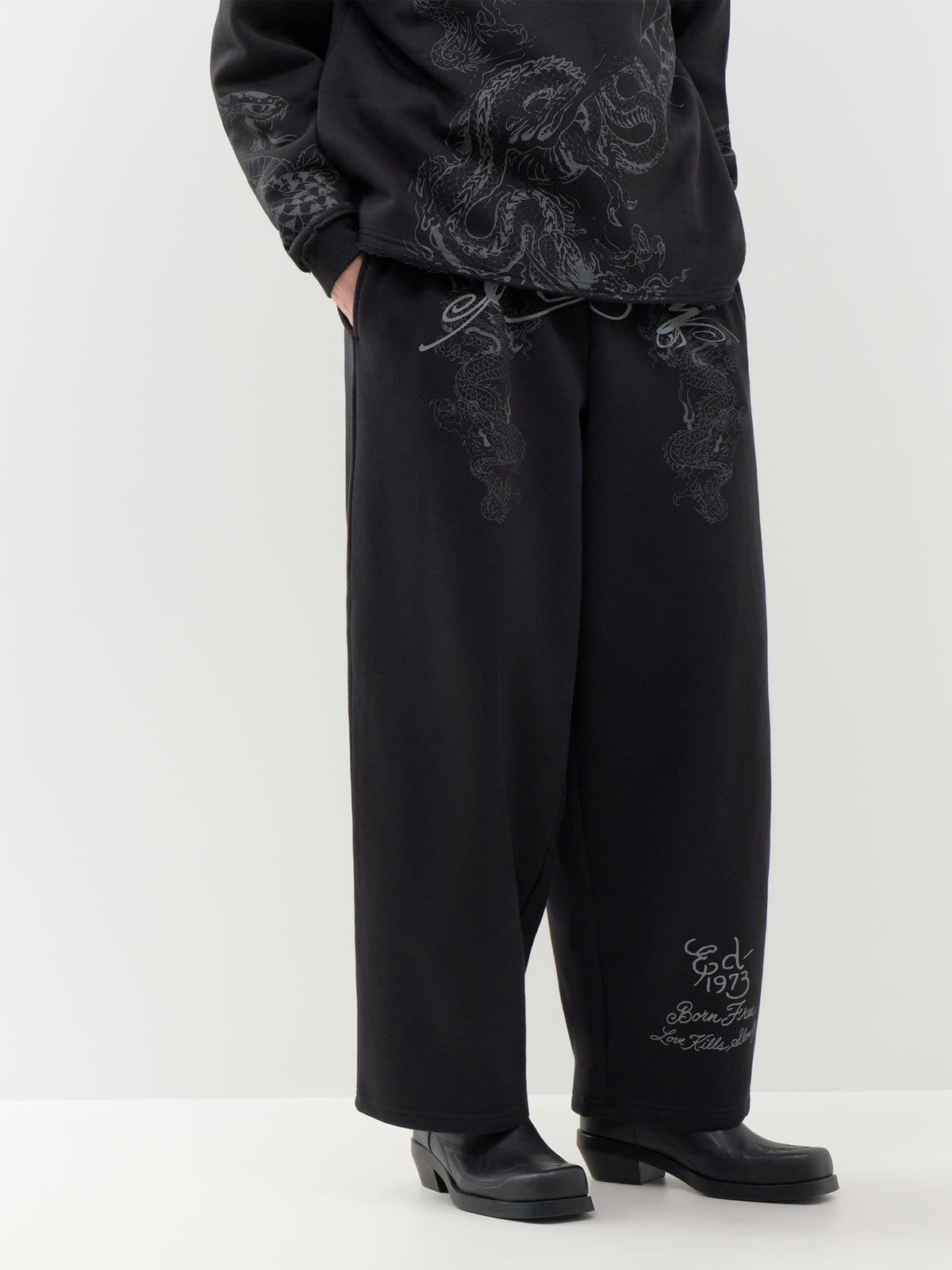 Shadow Graphic Balloon Joggers