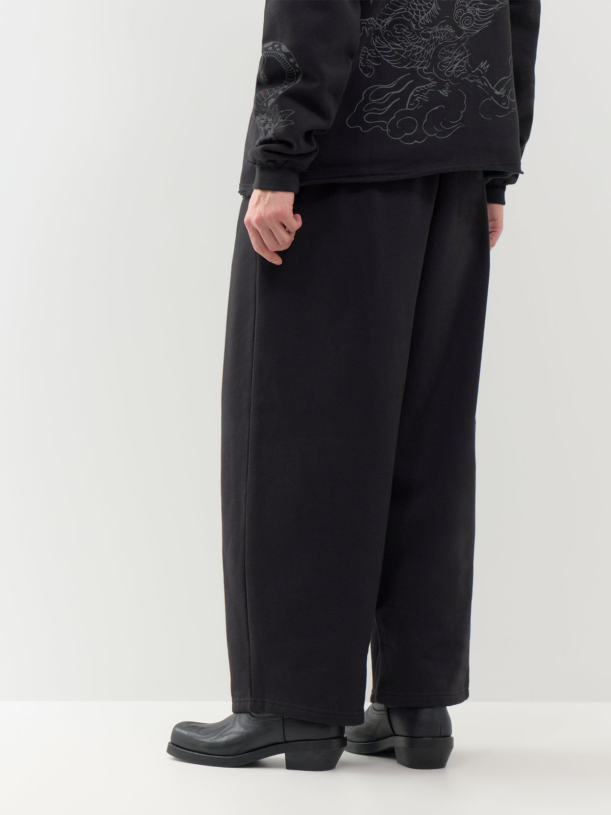Shadow Graphic Balloon Joggers