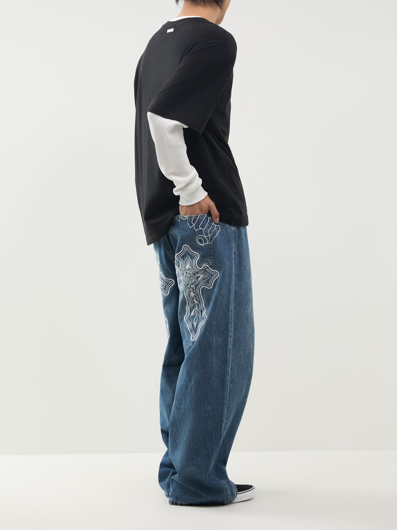 Varsity Cross Badge Xxtra Fit Jeans