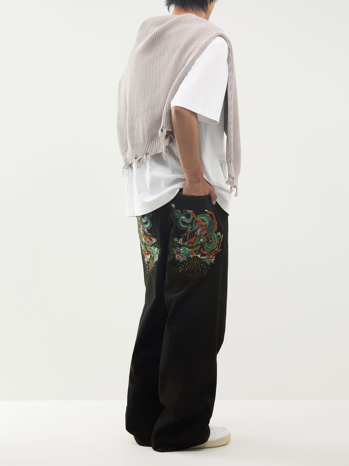 Men's Embroidered Dragon Relaxed Cotton Jeans