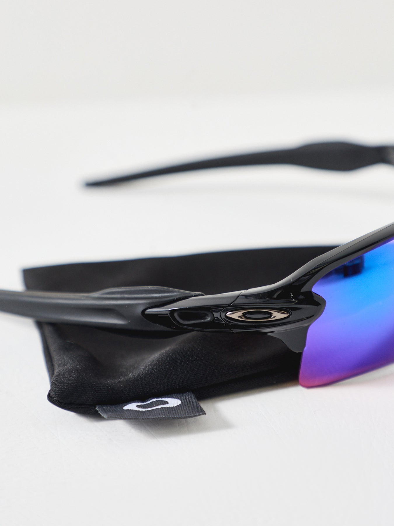 Flak 2.0 XL Rectangle Sunglasses Black